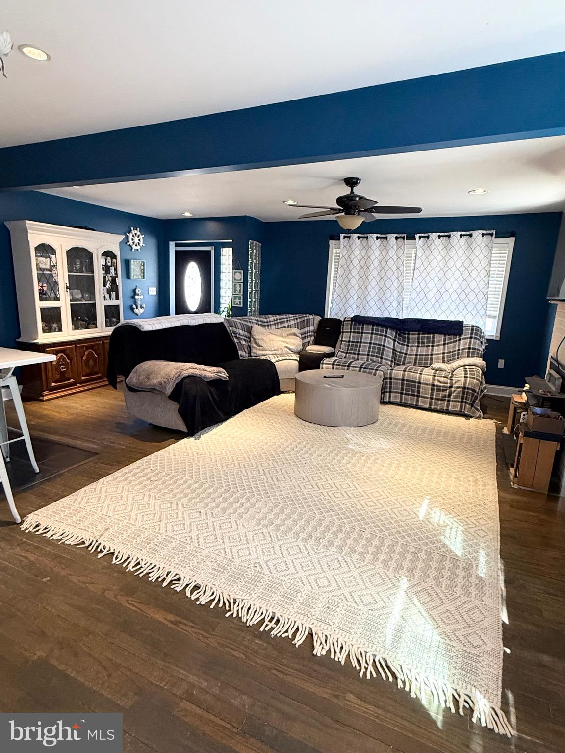 OLIVER BEACH - Residential