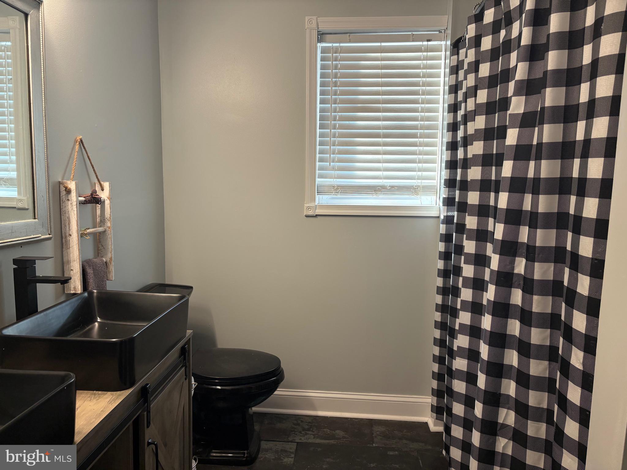 OLIVER BEACH - Residential