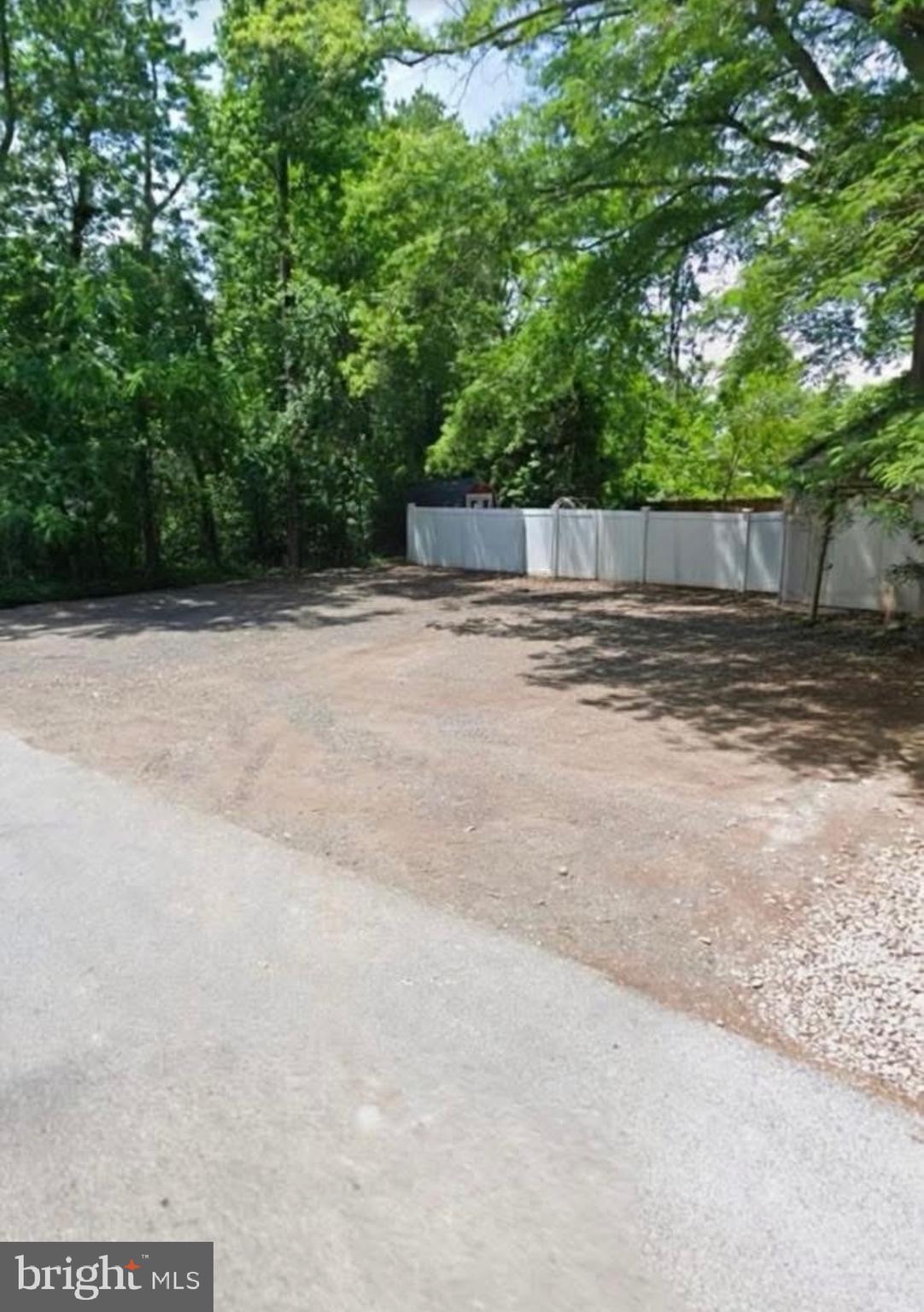 OLIVER BEACH - Residential