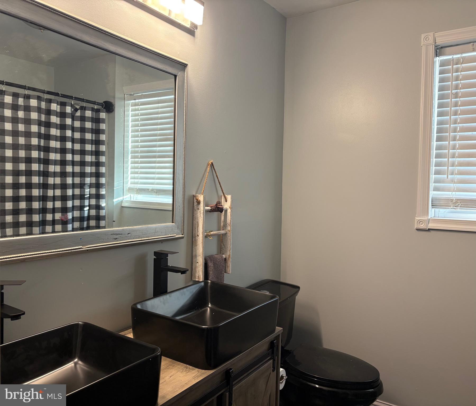 OLIVER BEACH - Residential