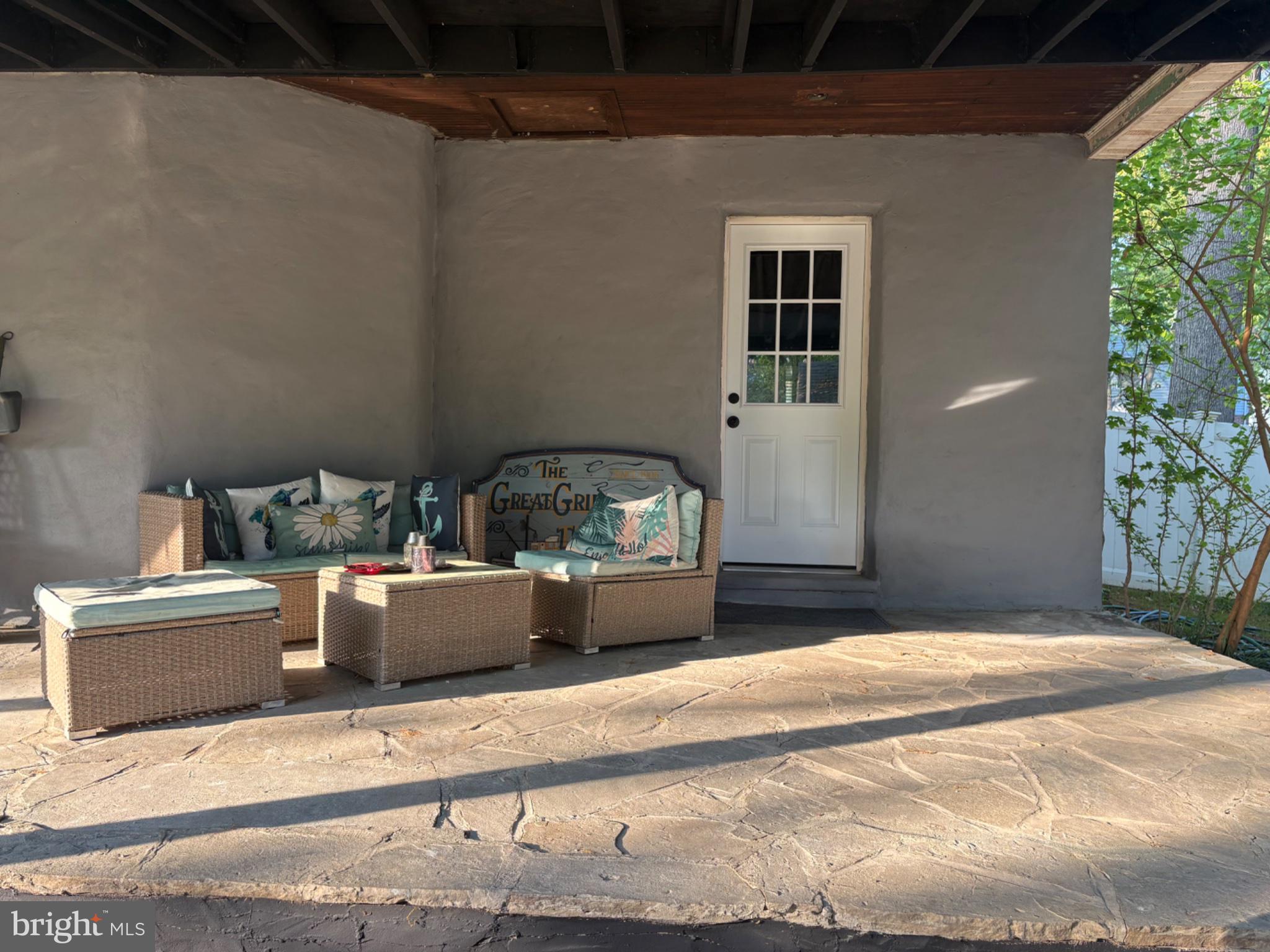 OLIVER BEACH - Residential