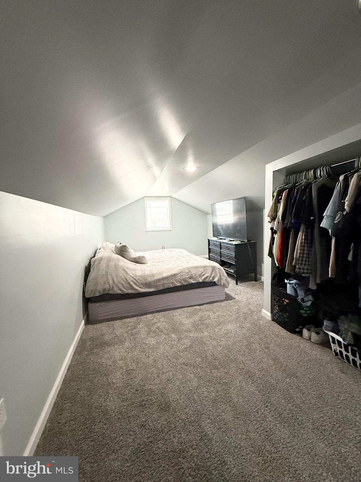 OLIVER BEACH - Residential