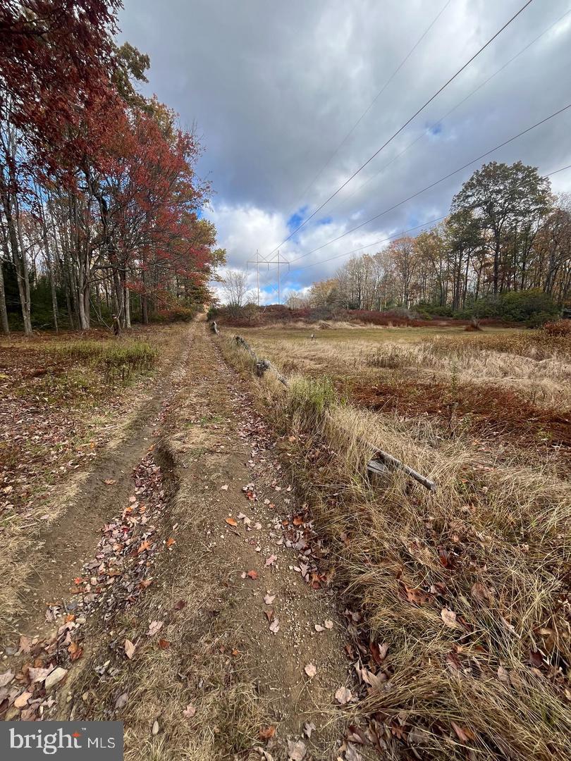 N WOODS RD LOT 19