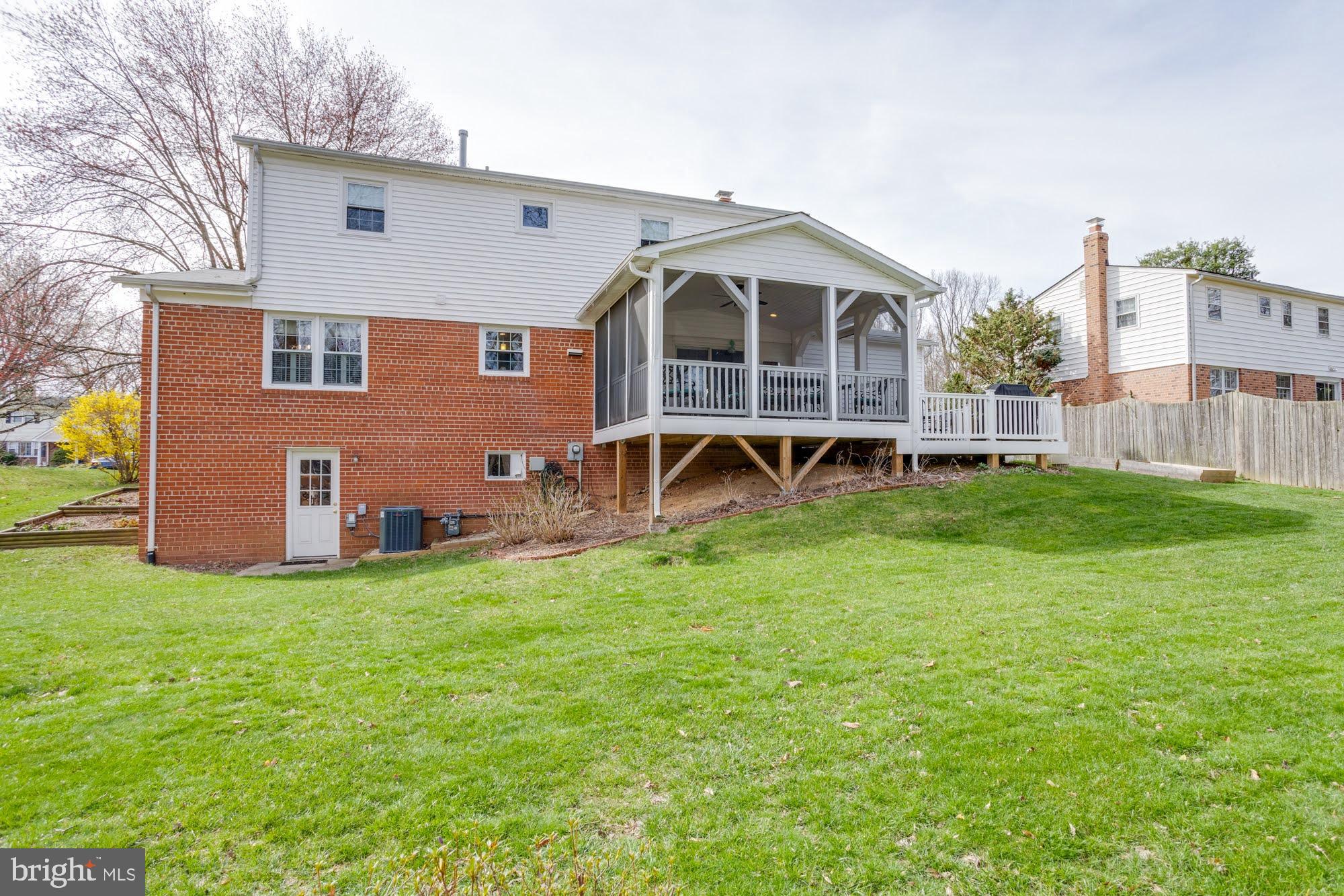 ORANGE HUNT ESTATES - Residential