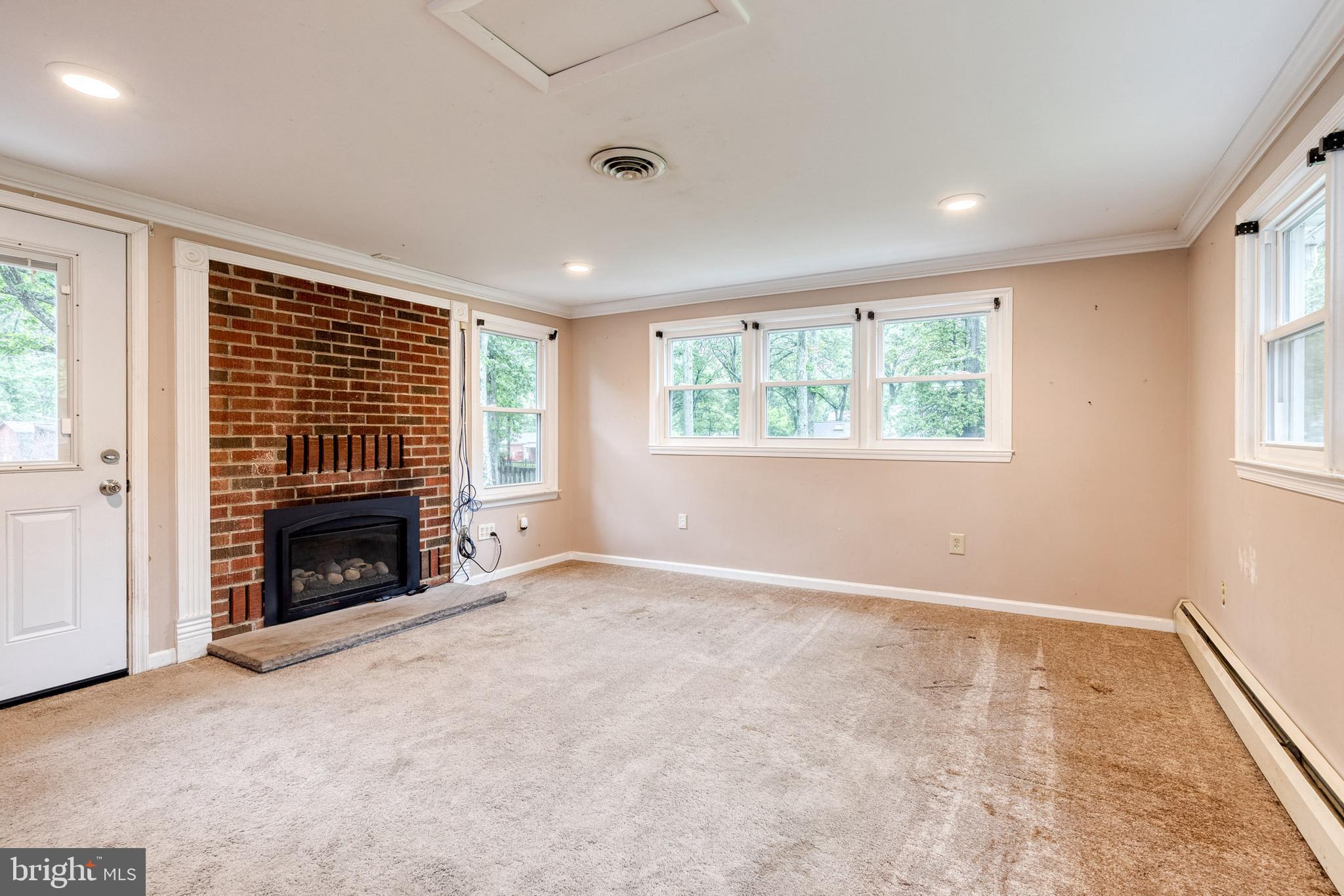 SYLVAN VIEW ON MAGOTHY - Residential