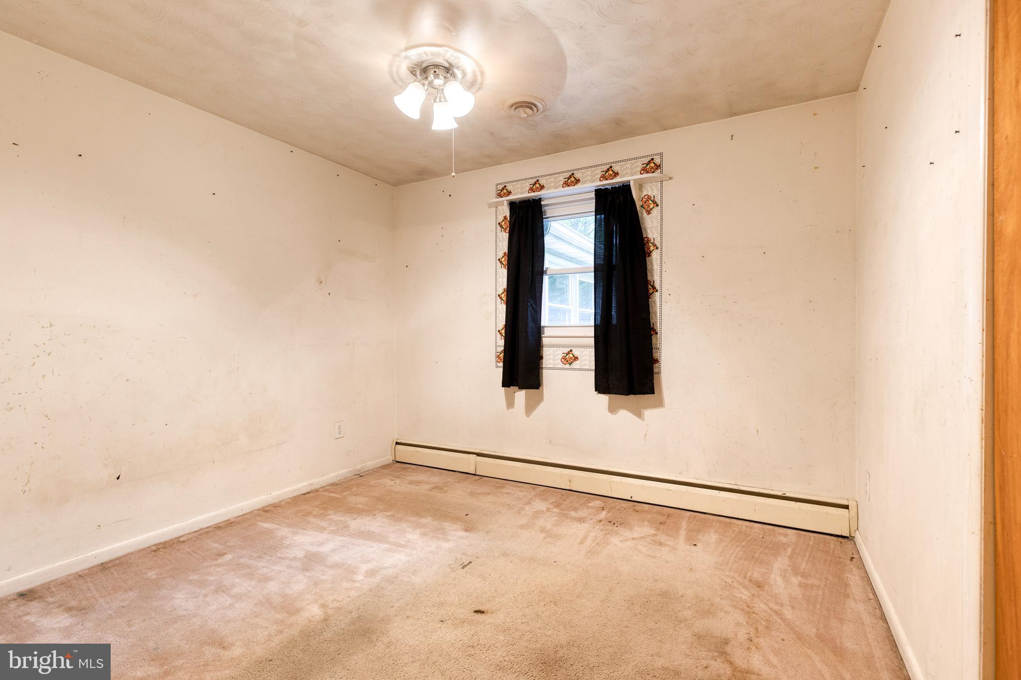 SYLVAN VIEW ON MAGOTHY - Residential