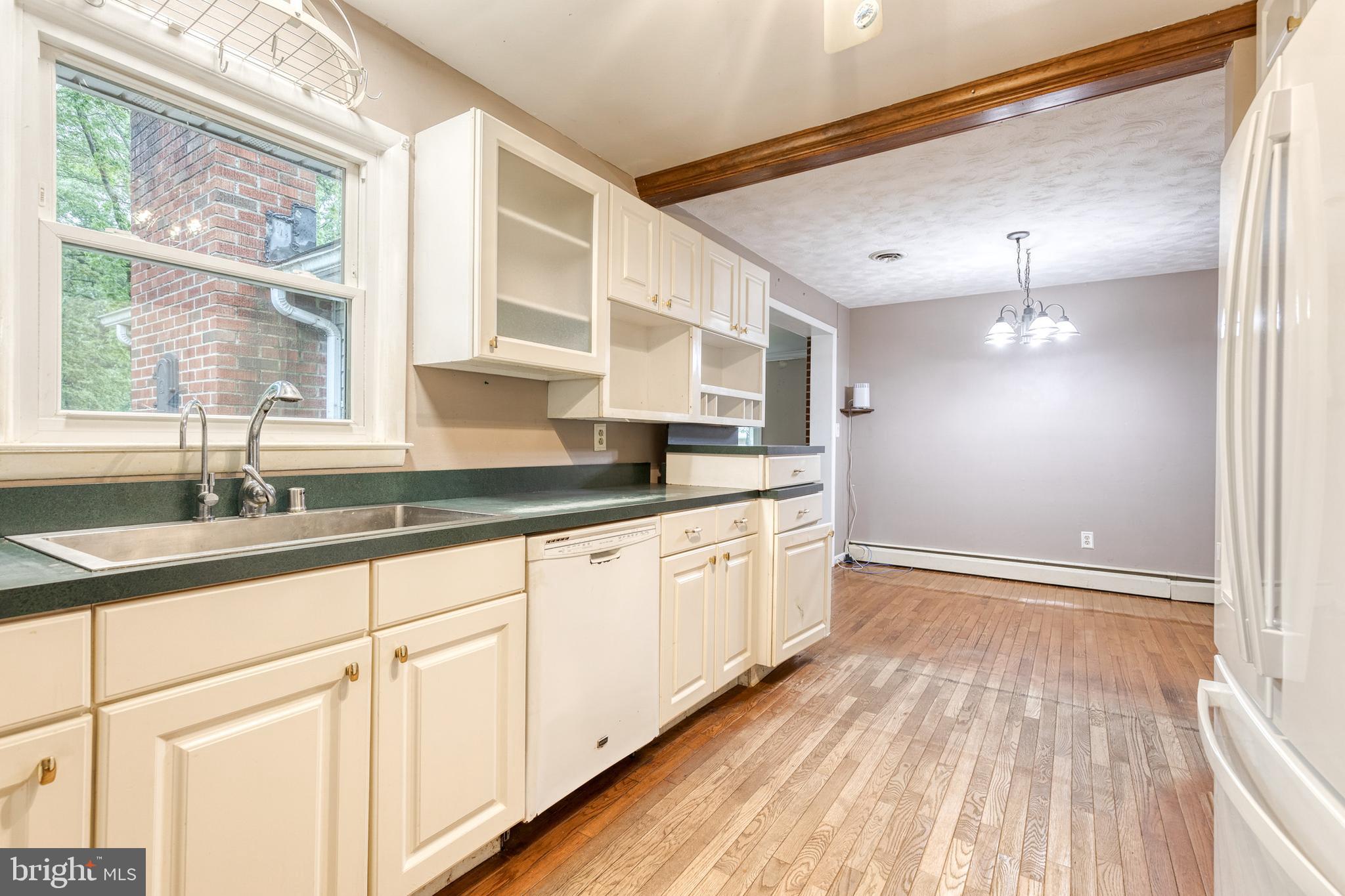 SYLVAN VIEW ON MAGOTHY - Residential