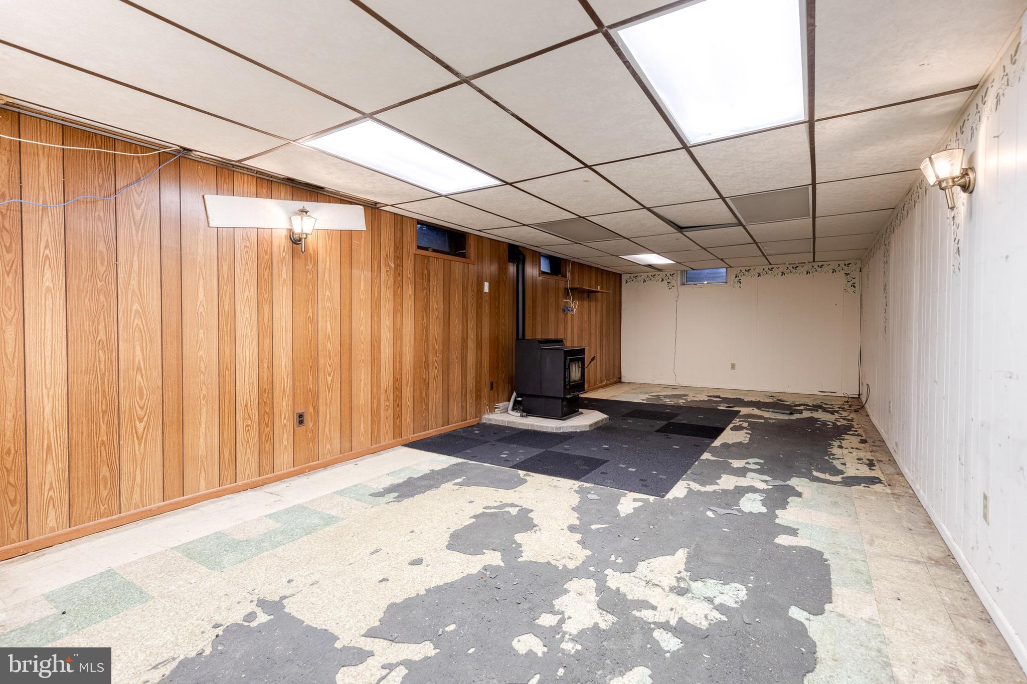 SYLVAN VIEW ON MAGOTHY - Residential