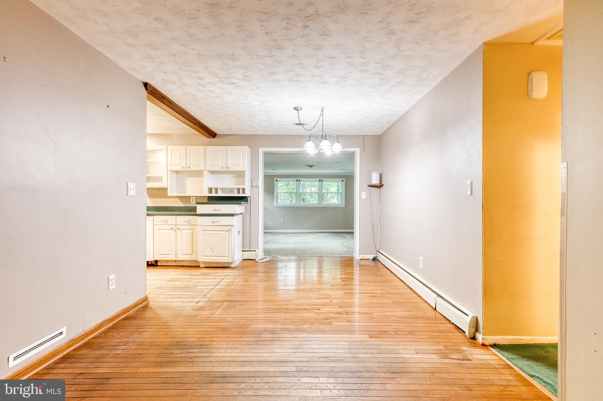 SYLVAN VIEW ON MAGOTHY - Residential