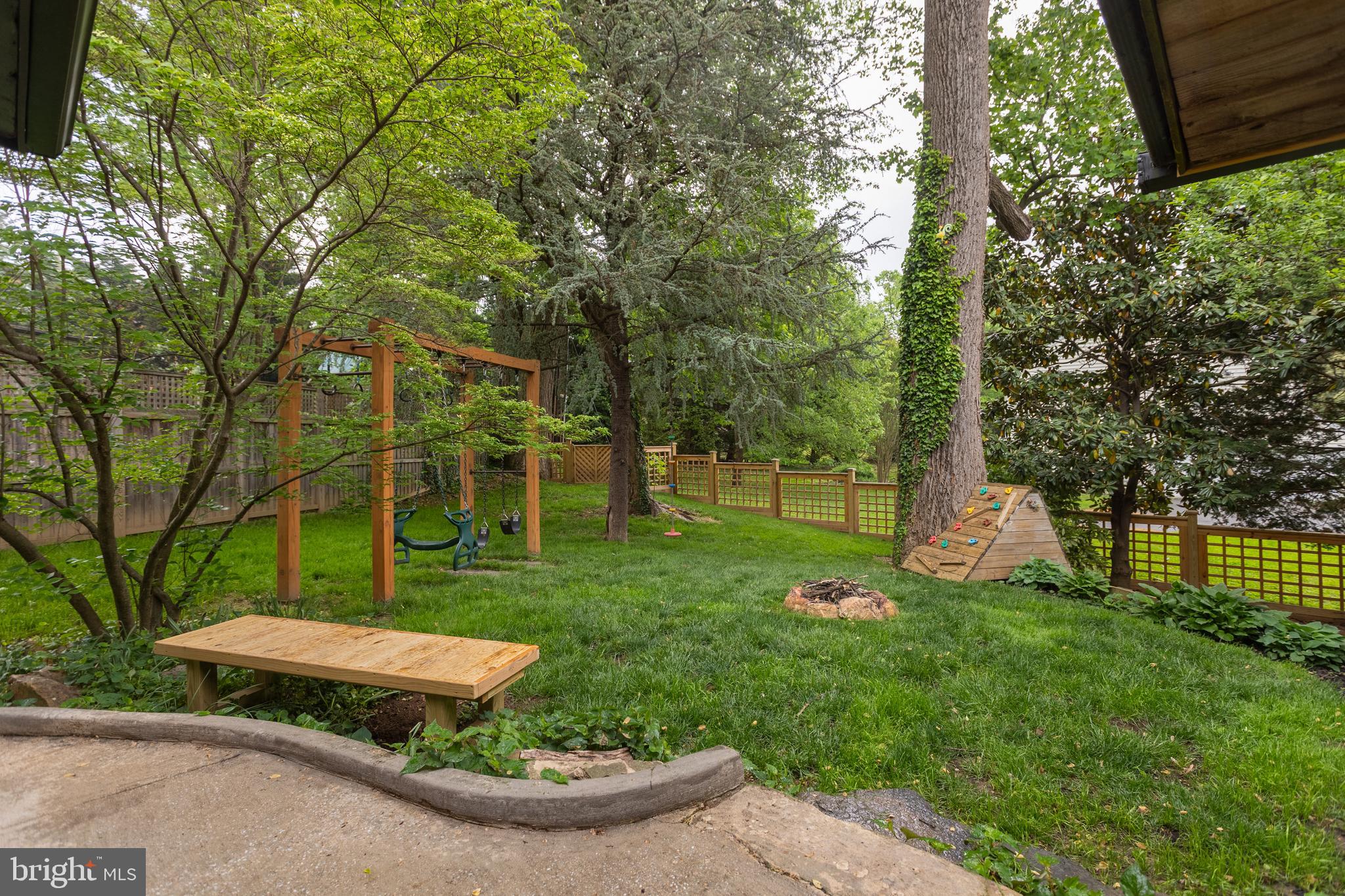 WOODBROOK - Residential