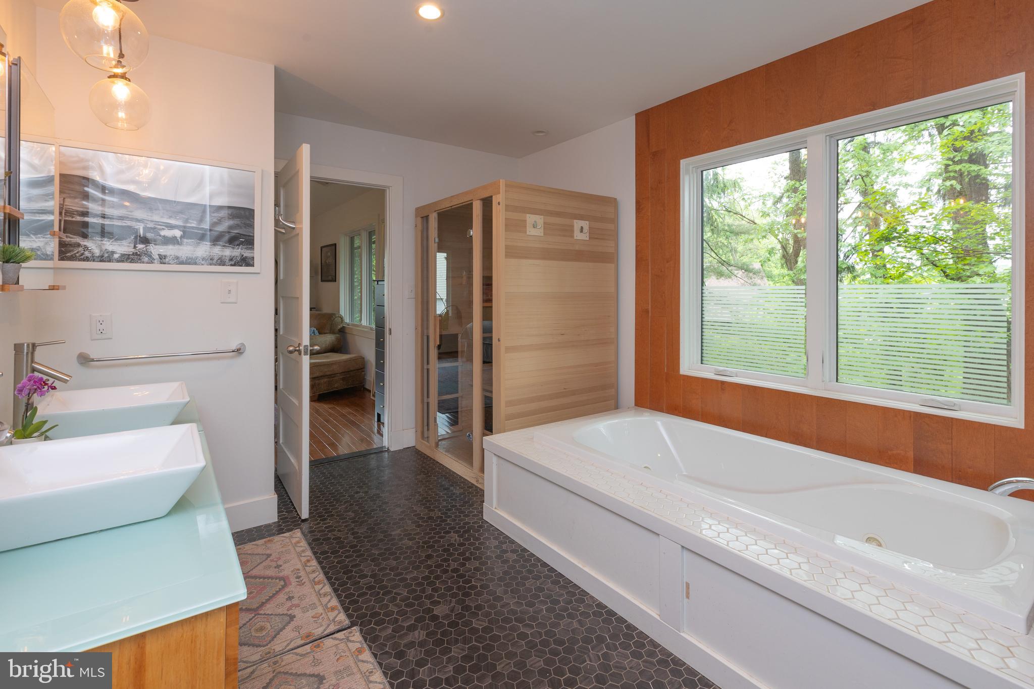 WOODBROOK - Residential