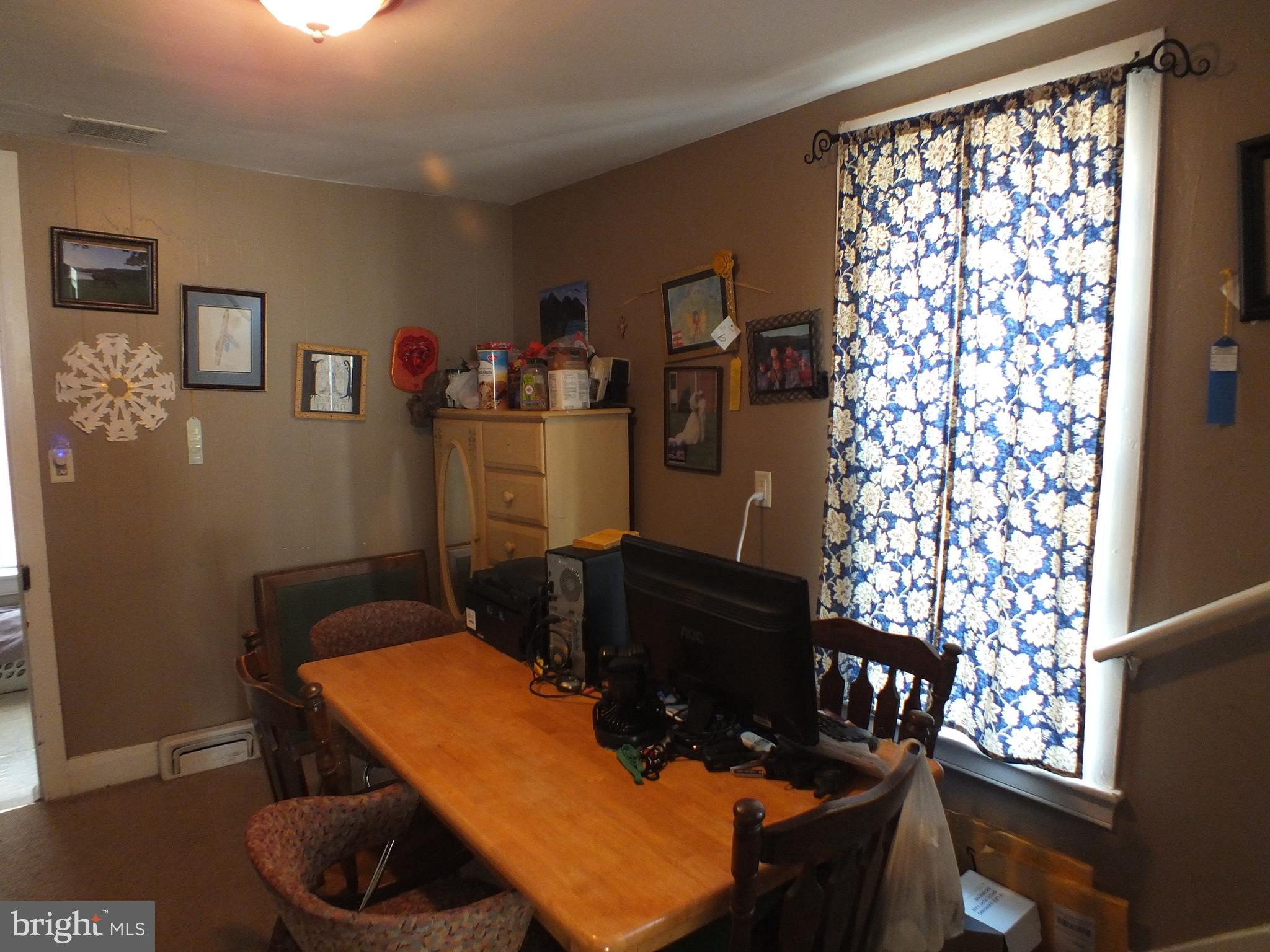 UNIONTOWN - Residential