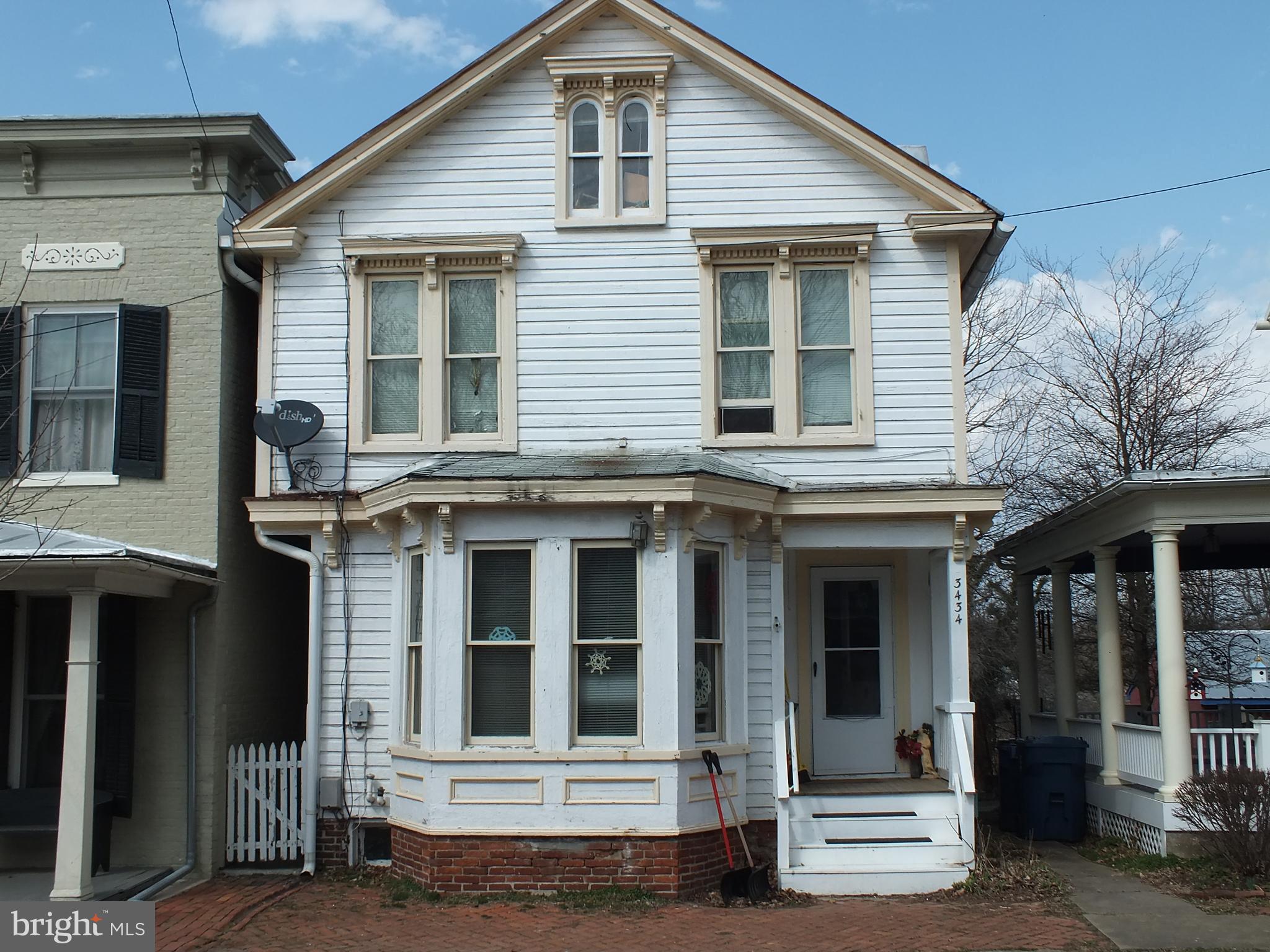 UNIONTOWN - Residential