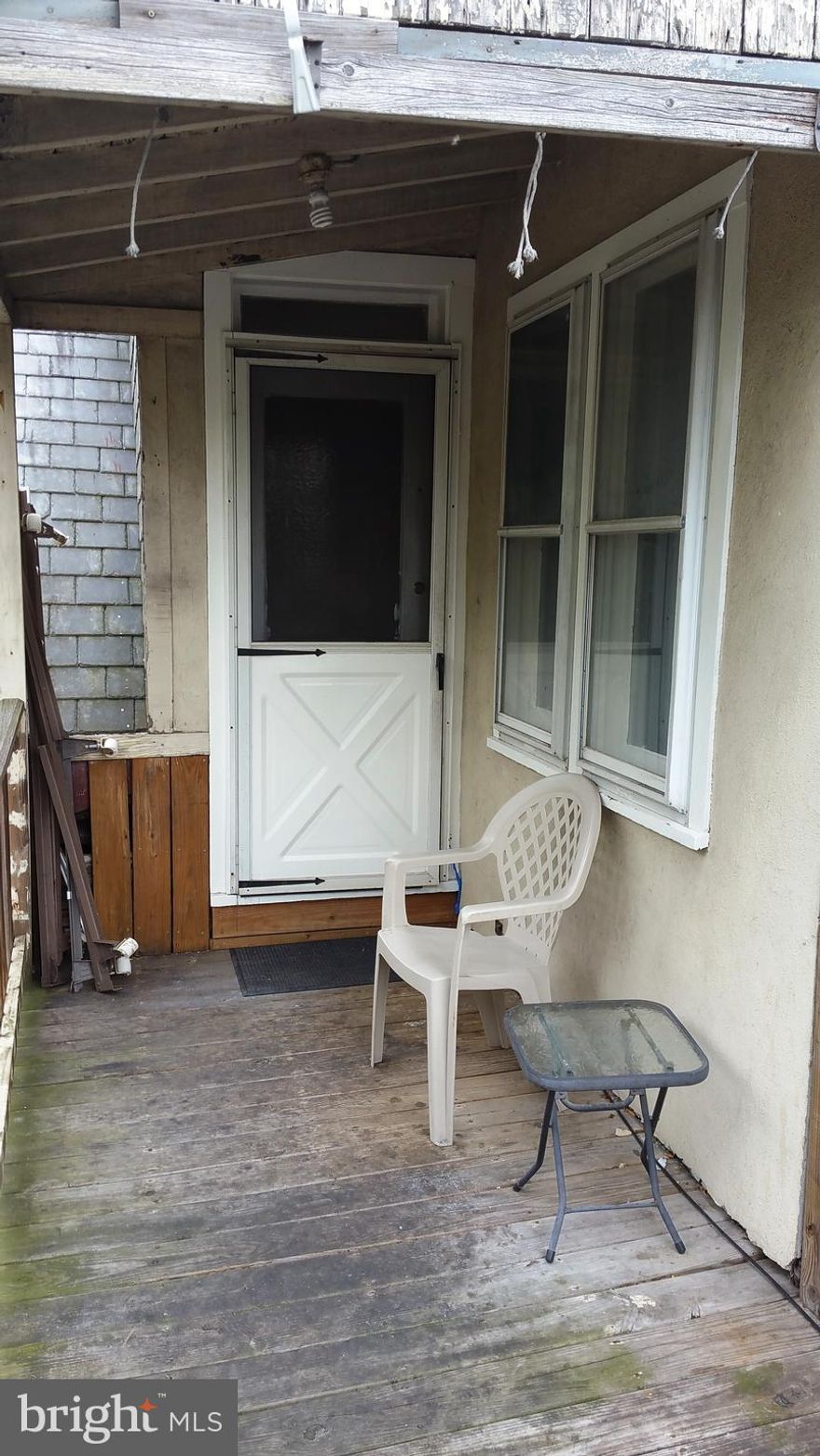 3rd floor walk up- one bedroom apartment. Private balcony/porch with a nice overlook of the city.  Large living room, eat in kitchen and private bath with plenty of closets and storage space. Schedule your showing right away, this is sure to go quick.

street parking, you can also pay the neighboring lot for a private parking space as well.
Heat, water, trash and sewage included in rent. renters insurance required

https://propertymanage.biz/u47039/rentals/detail?p=59267876 - apply online today!

$925 1st months rent
$925 security deposit
$1850 total required at move in