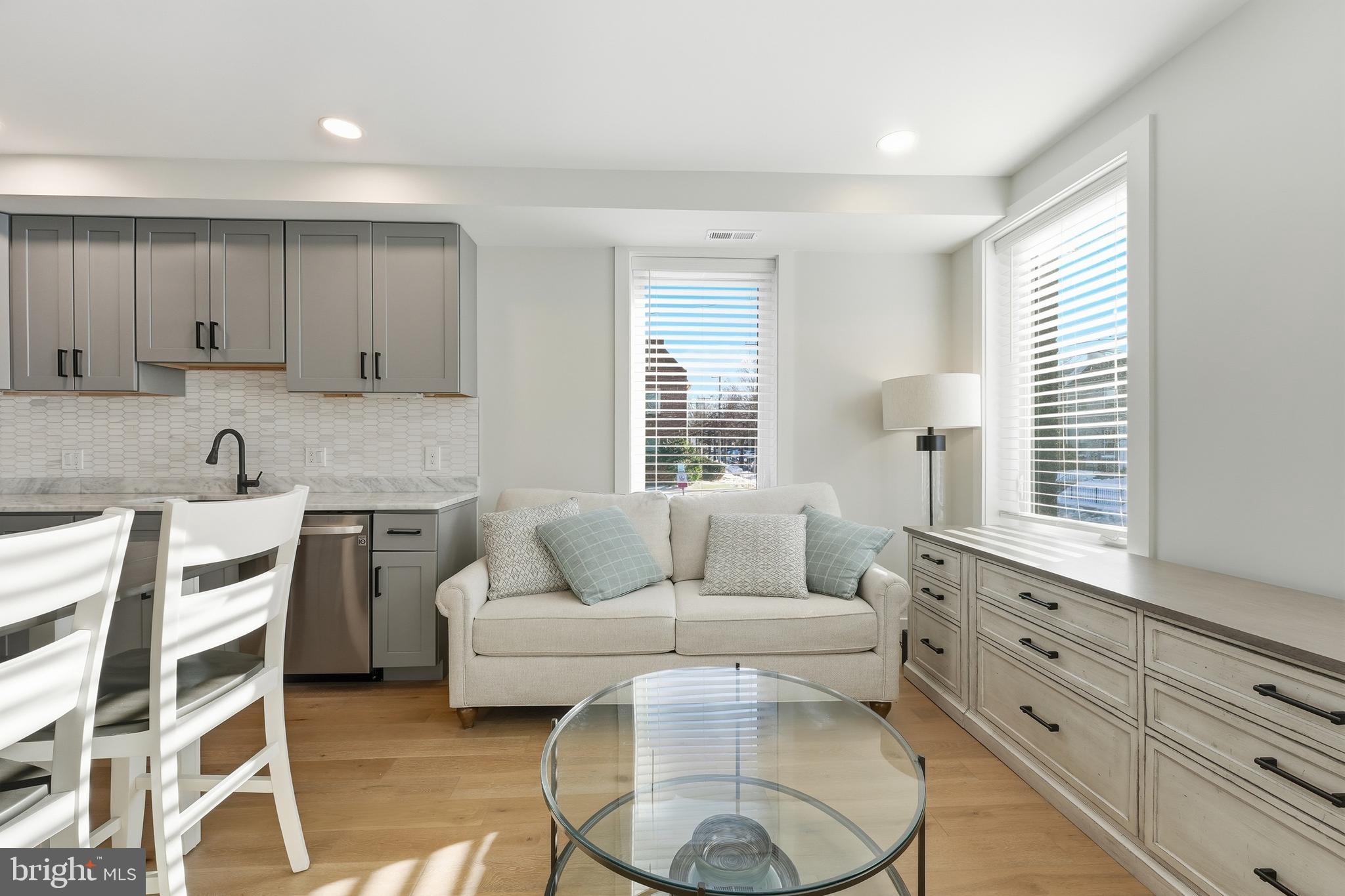 4001 7TH STREET NE 4