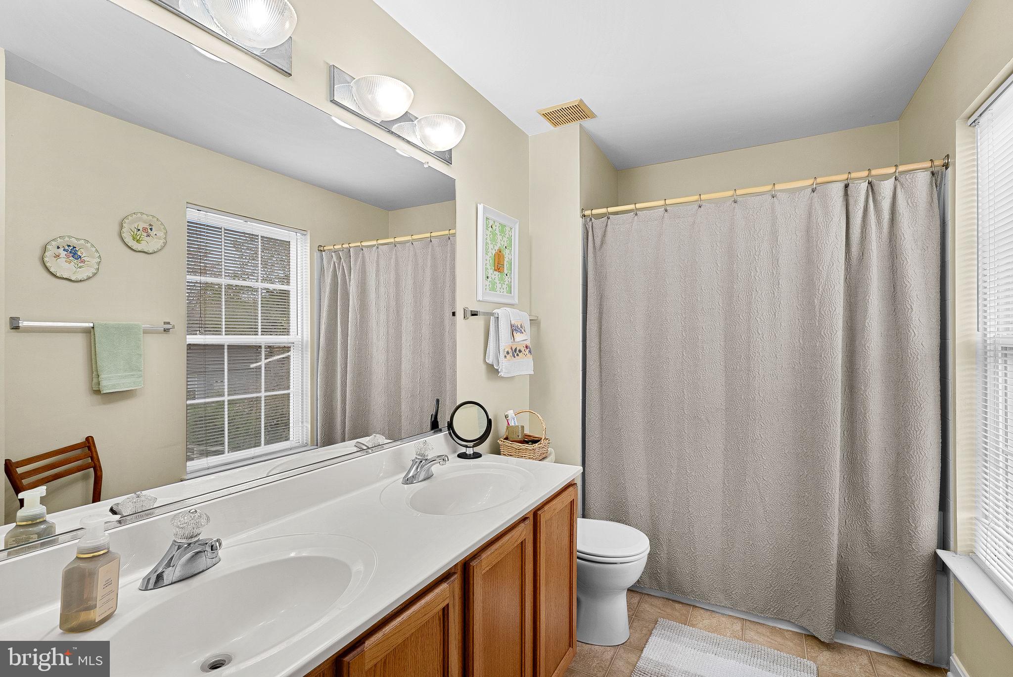 VILLAGES AT ROUND HILL - Residential