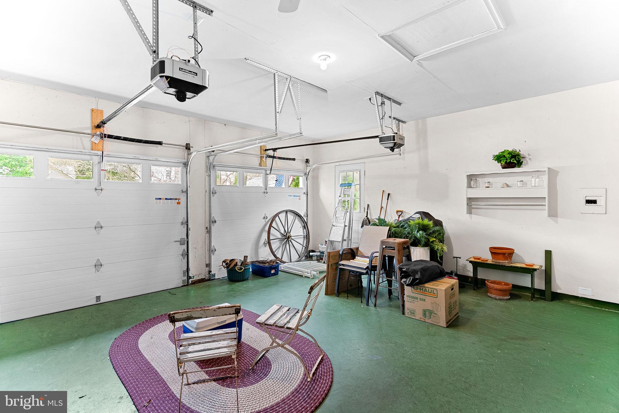 VILLAGES AT ROUND HILL - Residential