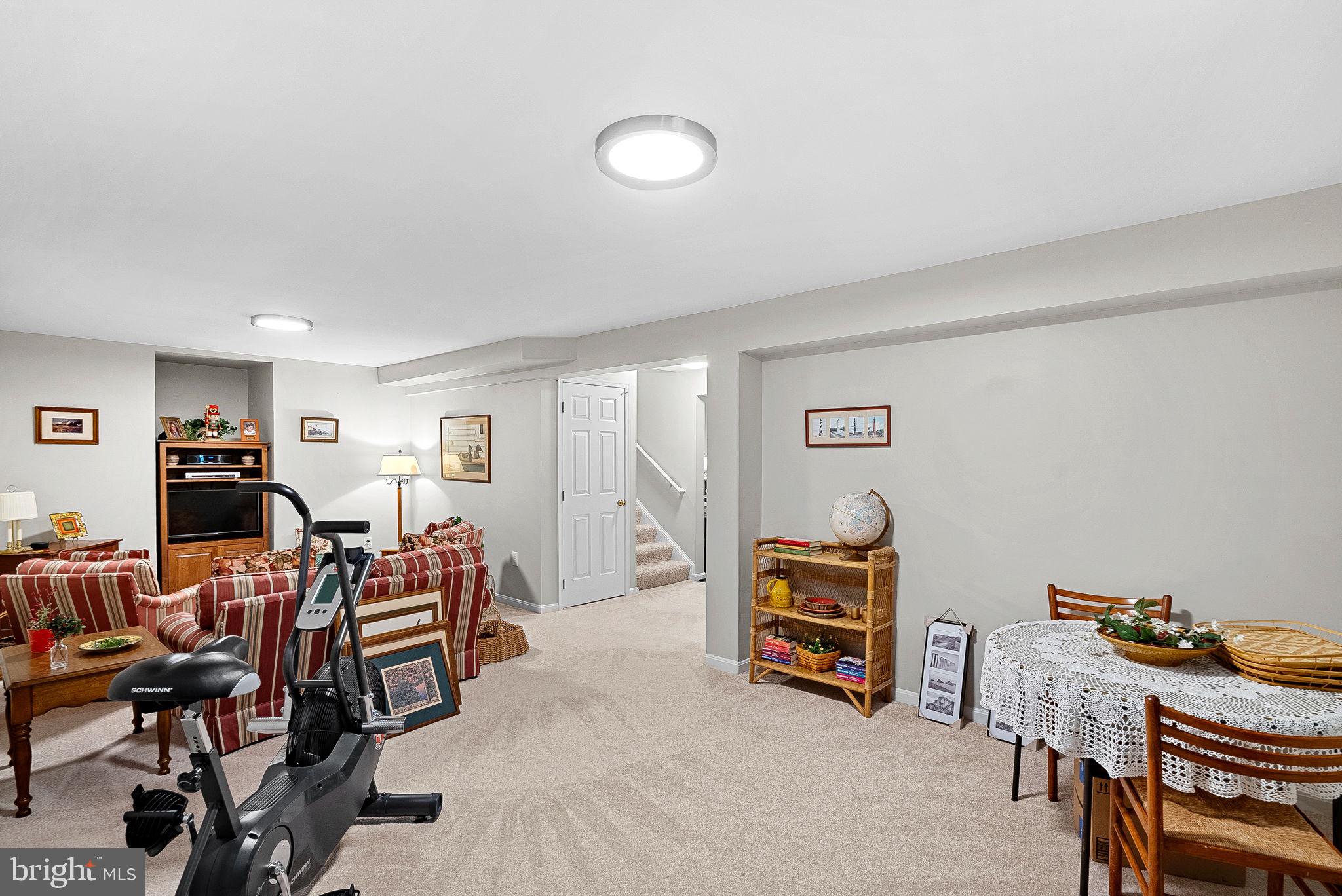 VILLAGES AT ROUND HILL - Residential