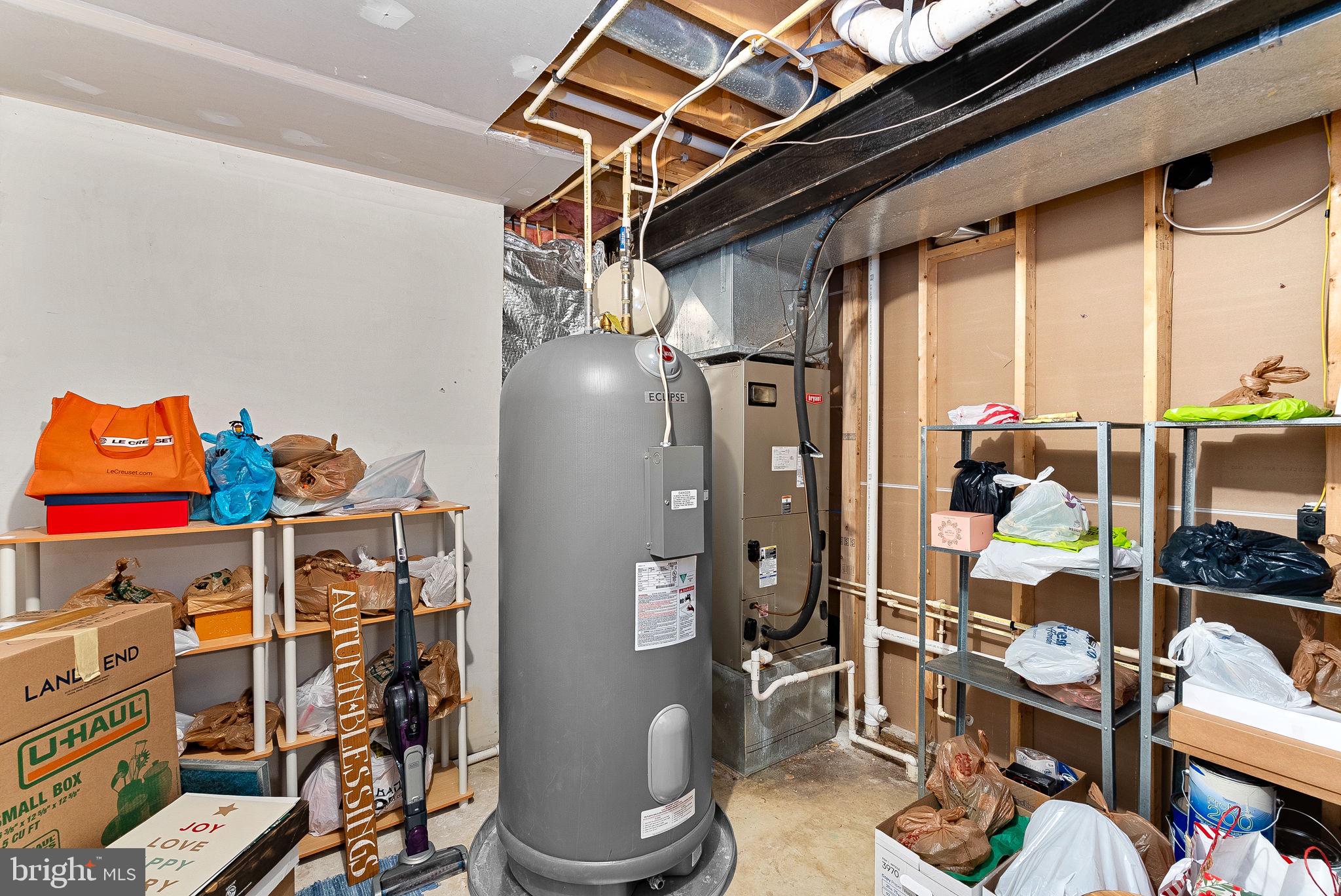 VILLAGES AT ROUND HILL - Residential