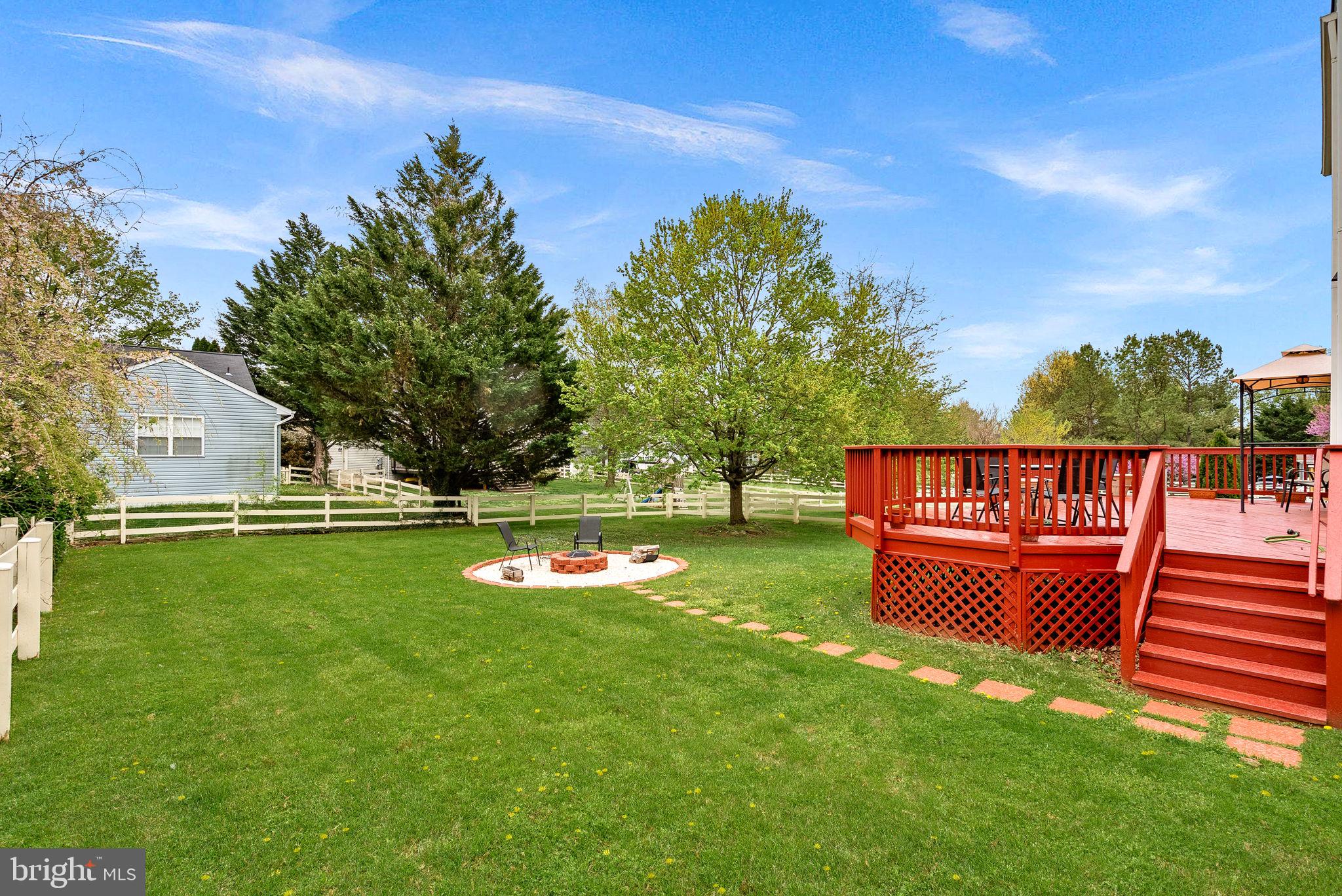 VILLAGES AT ROUND HILL - Residential