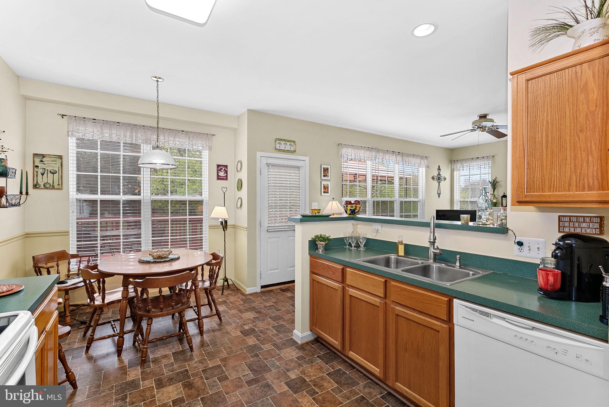 VILLAGES AT ROUND HILL - Residential