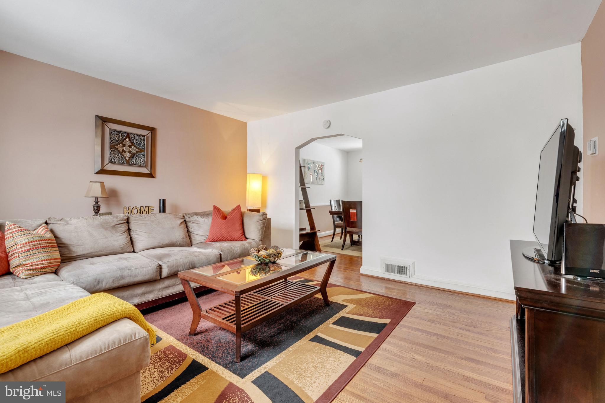 BELEVEDERE SQUARE - Residential