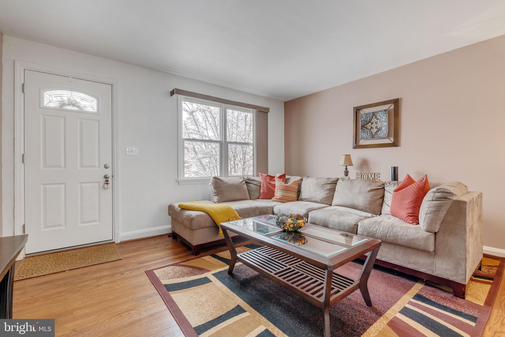 BELEVEDERE SQUARE - Residential