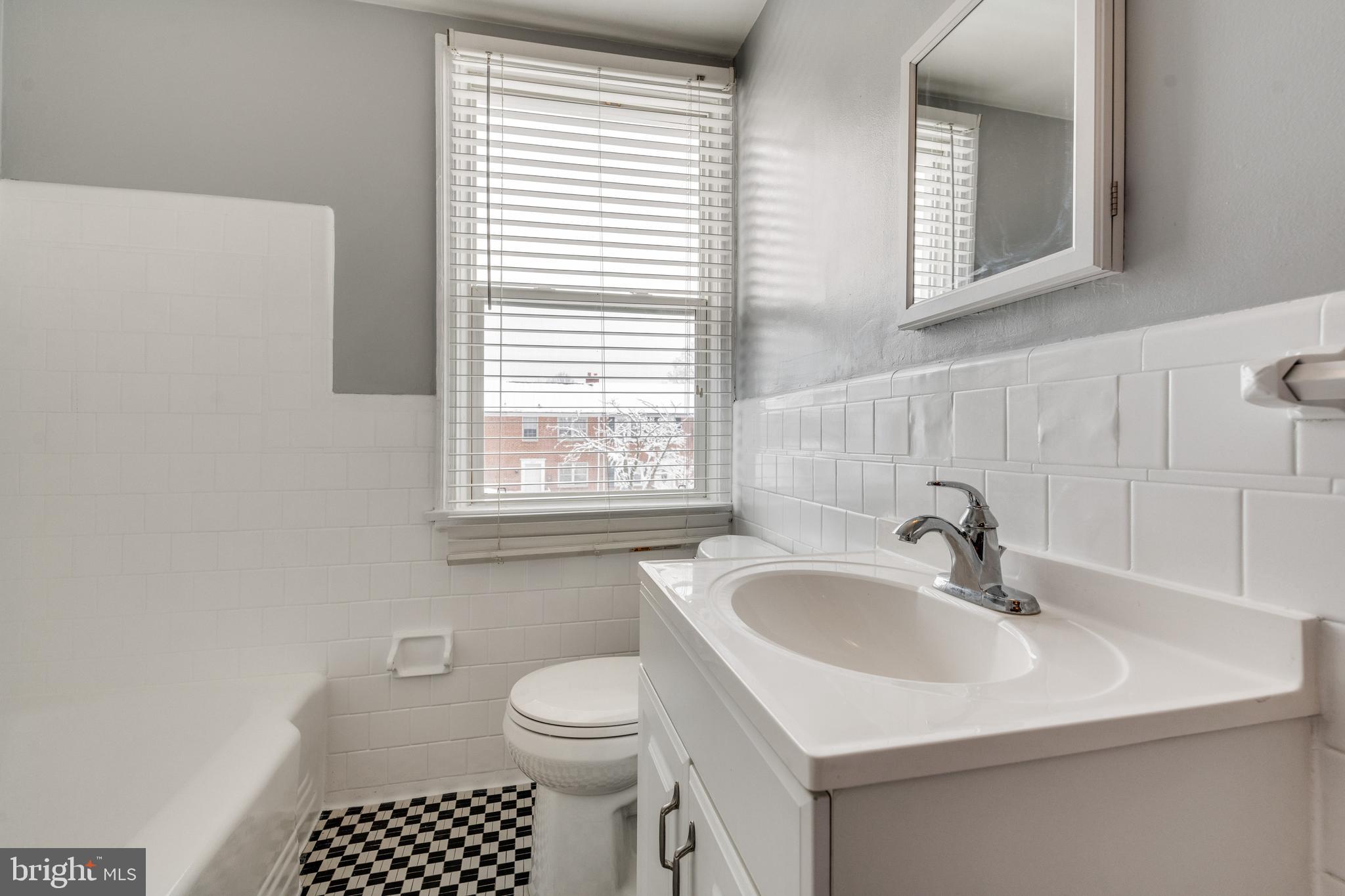 BELEVEDERE SQUARE - Residential