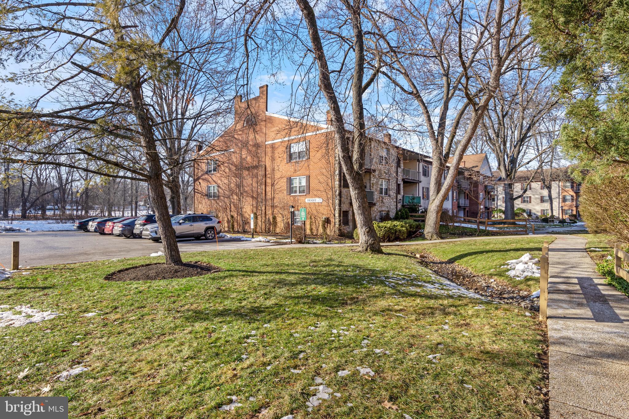 176 DRUMMERS LANE 176