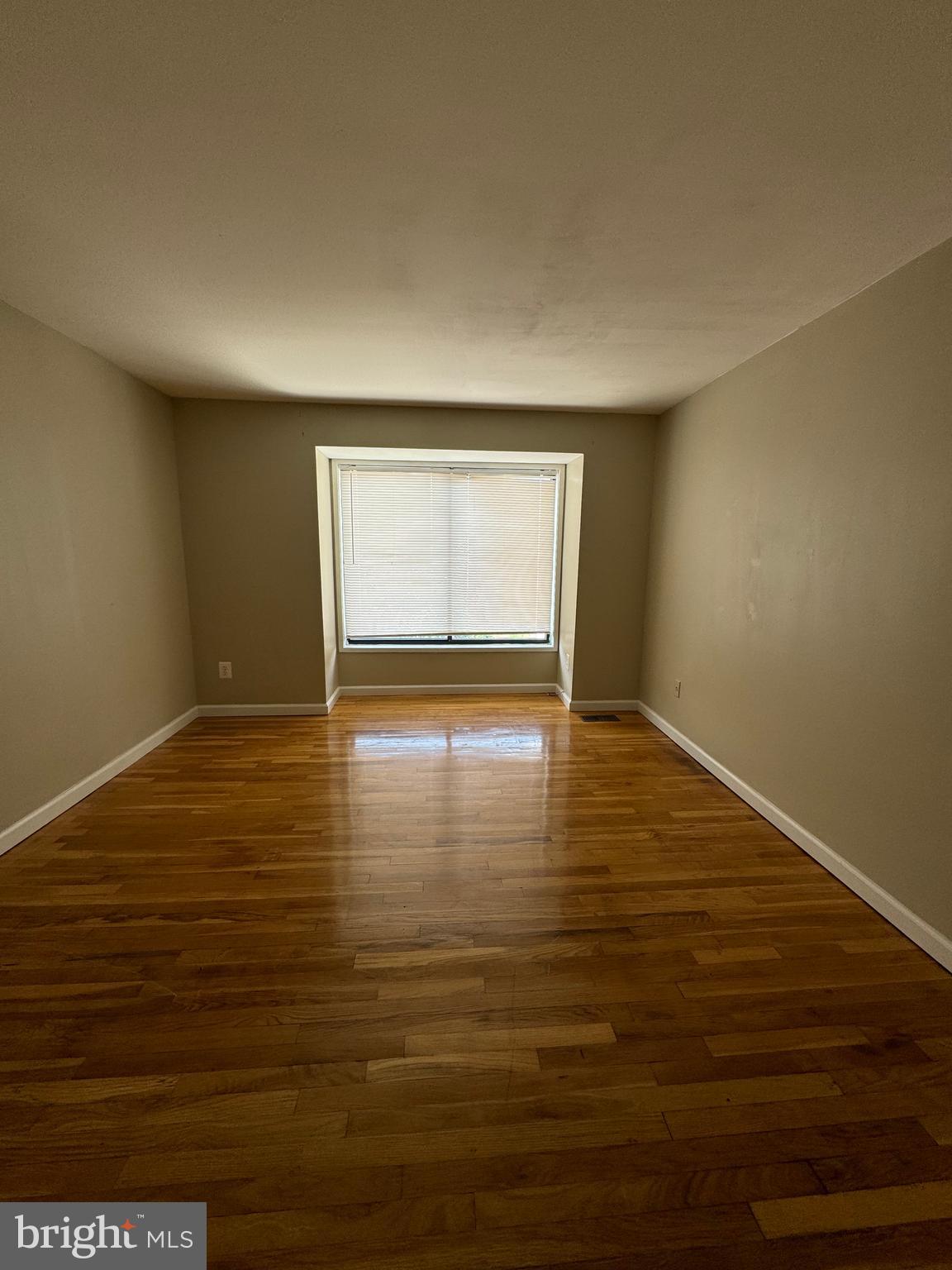 NATHANS HILL - Residential Lease