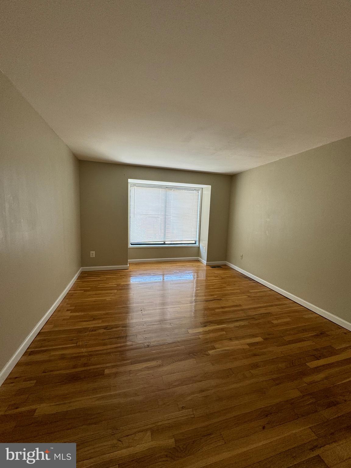 NATHANS HILL - Residential Lease