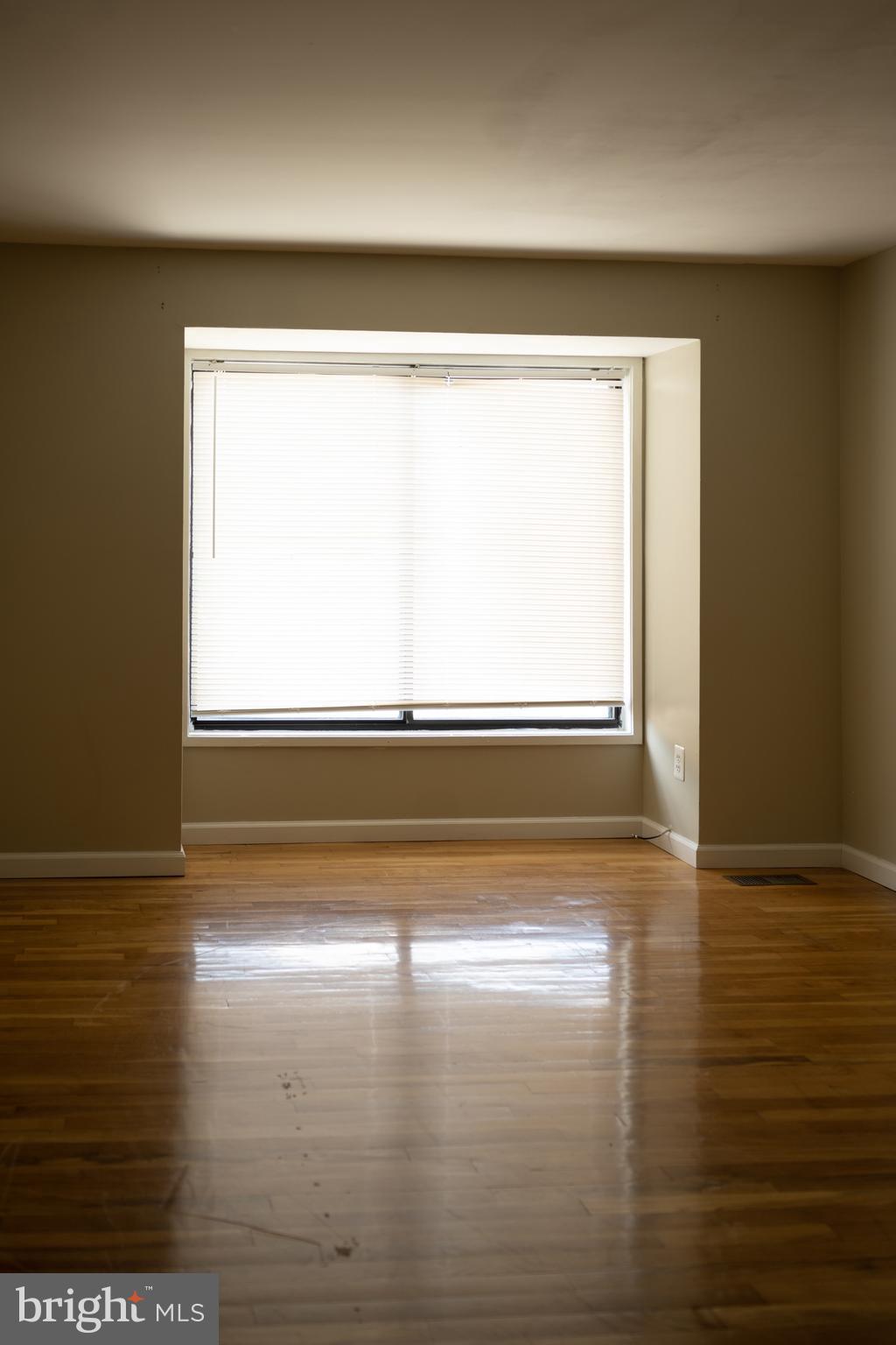 NATHANS HILL - Residential Lease