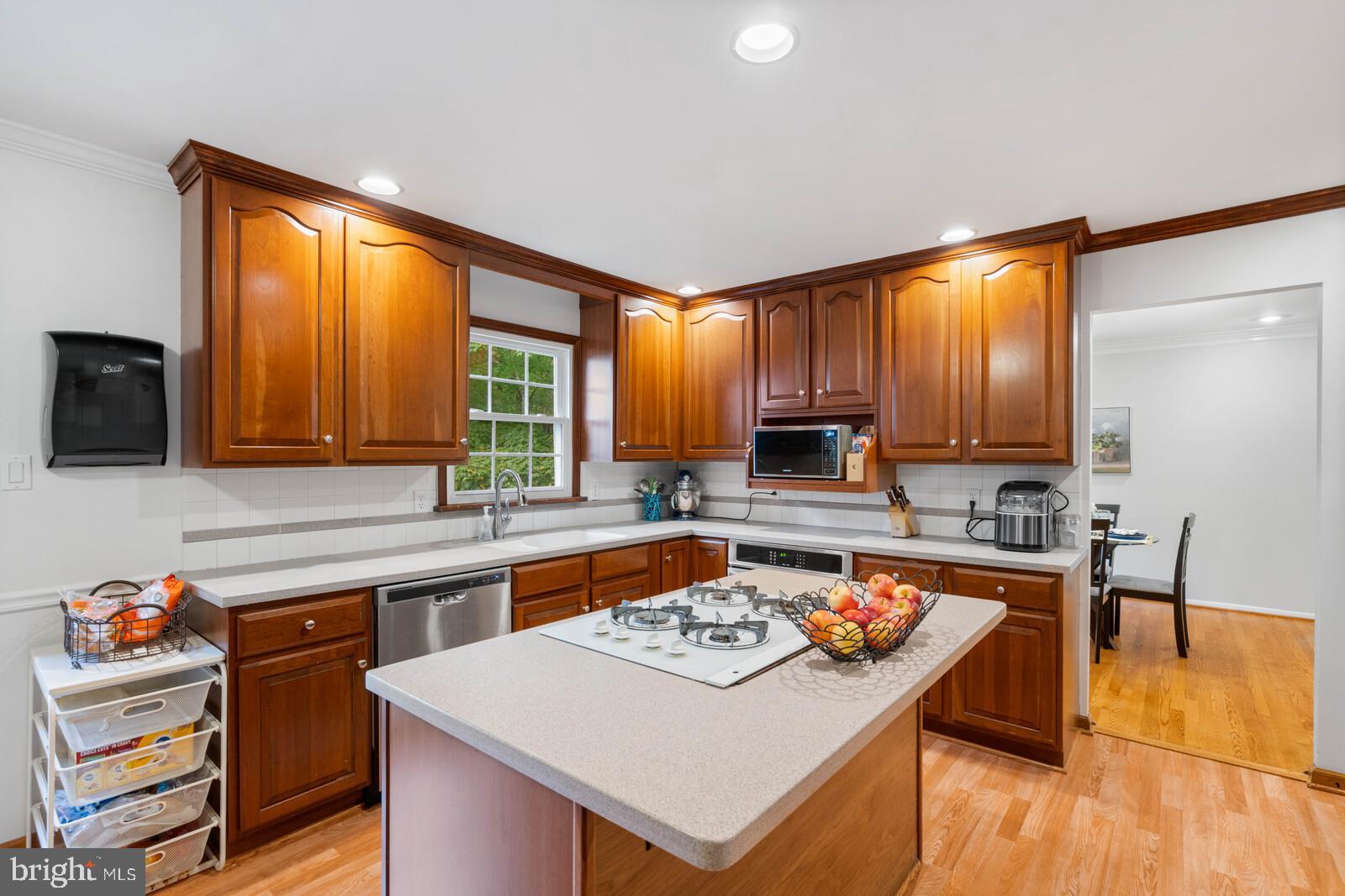 LAKE RIDGE - Residential