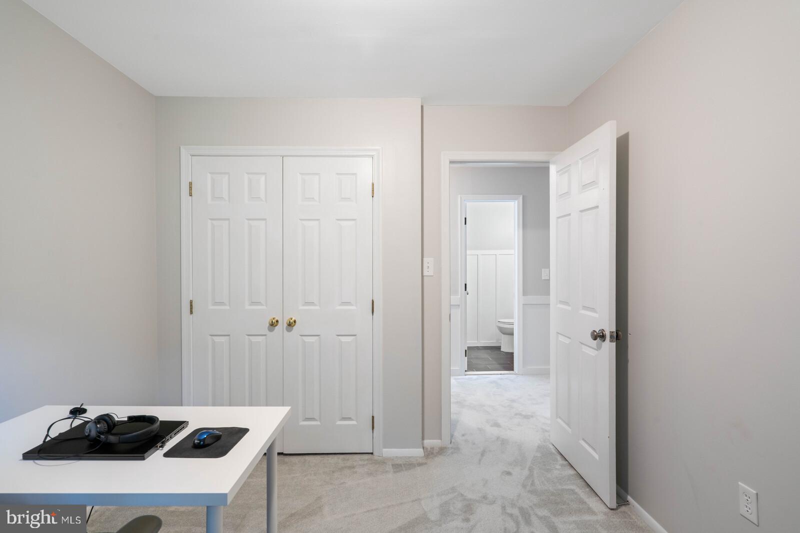 LAKE RIDGE - Residential