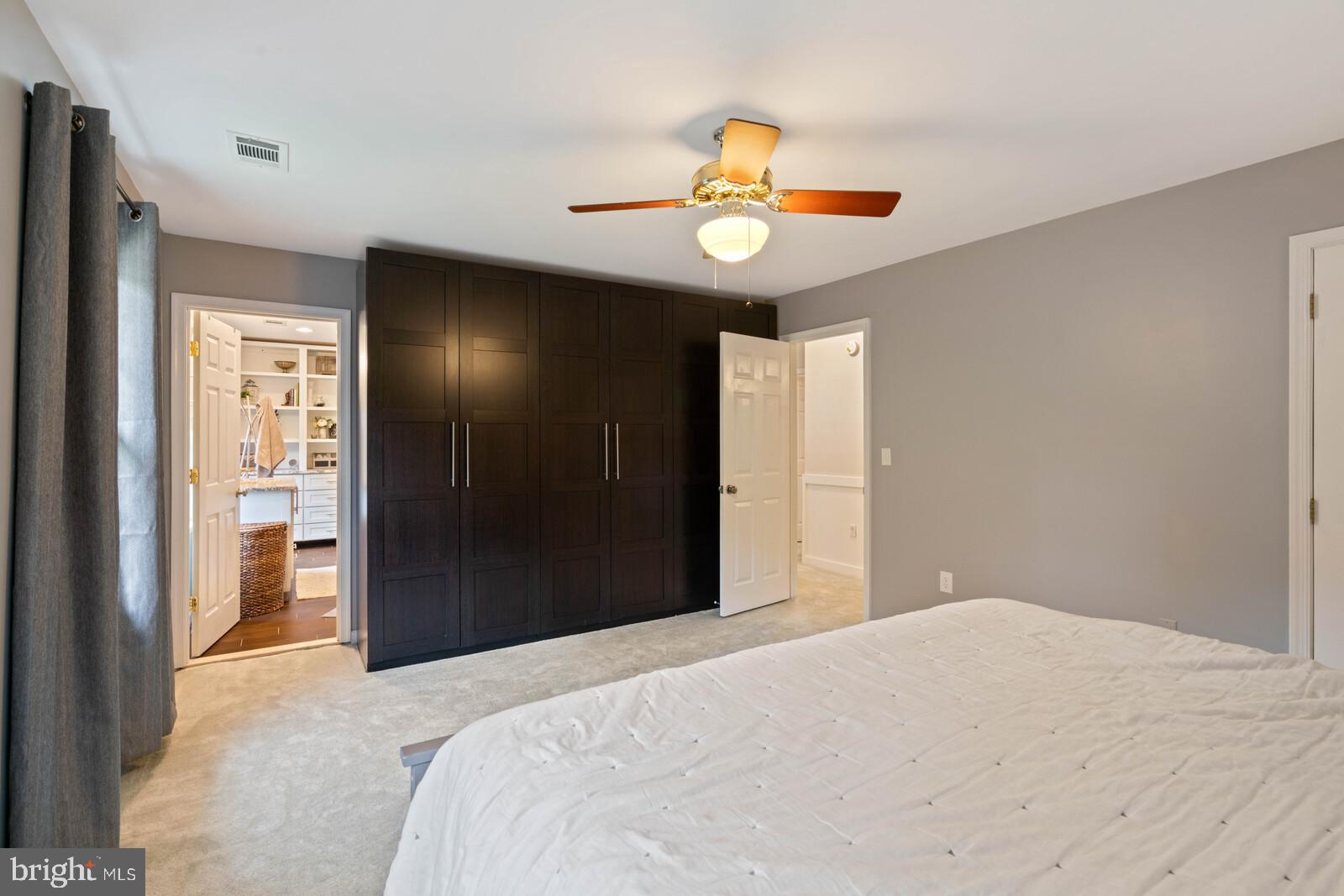 LAKE RIDGE - Residential