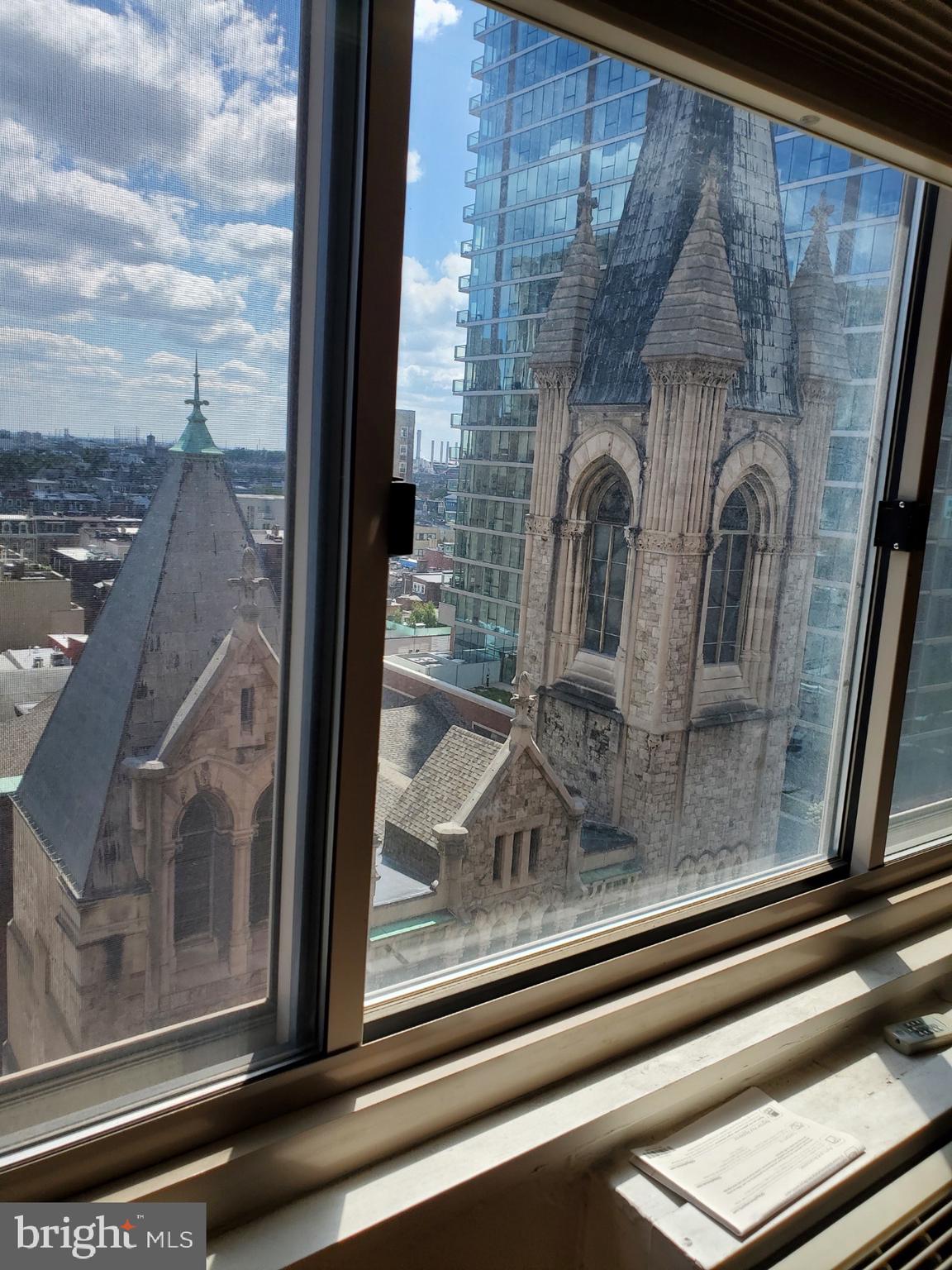 RITTENHOUSE SQUARE - Residential Lease