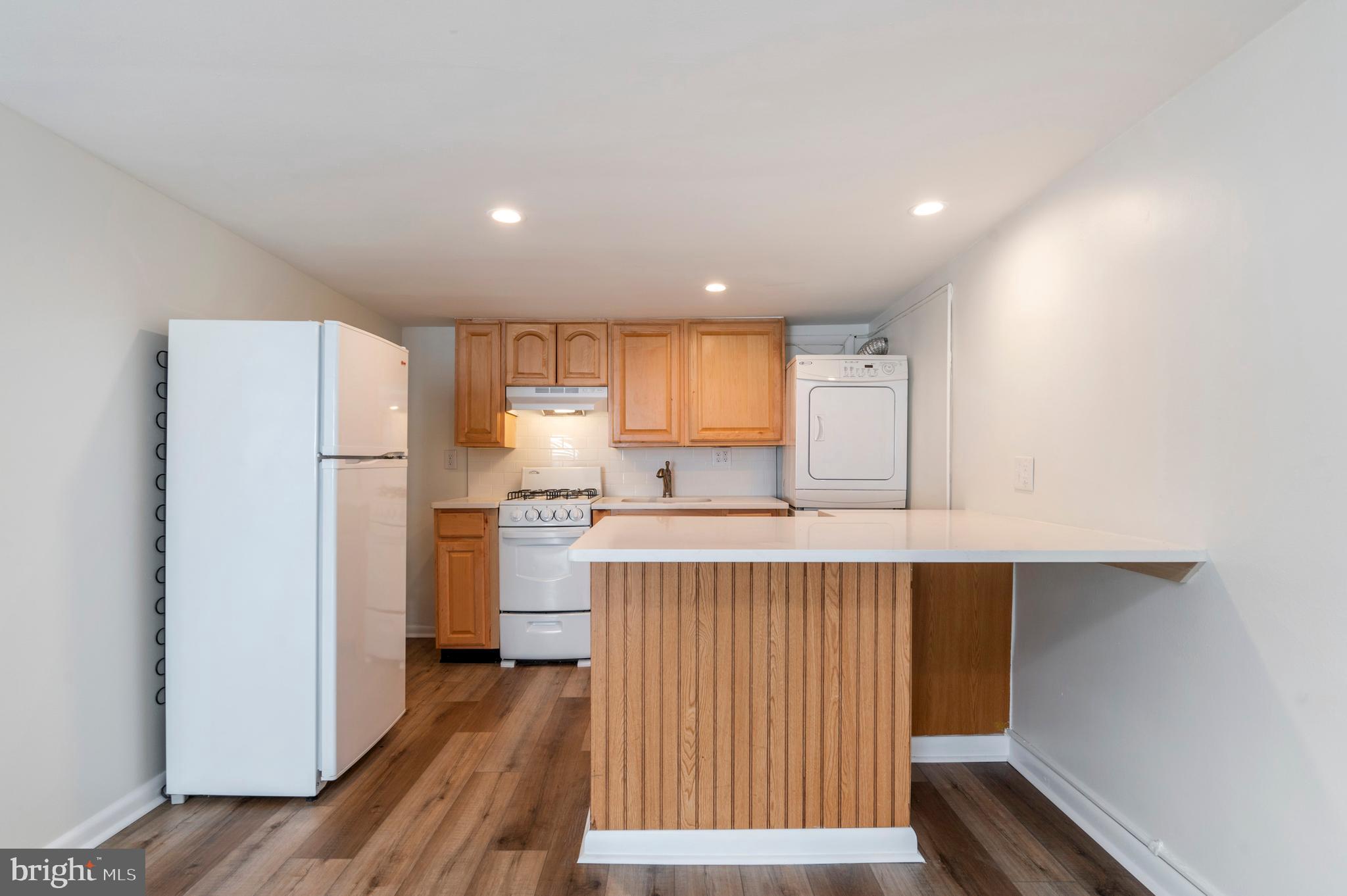 WASHINGTON SQ - Residential