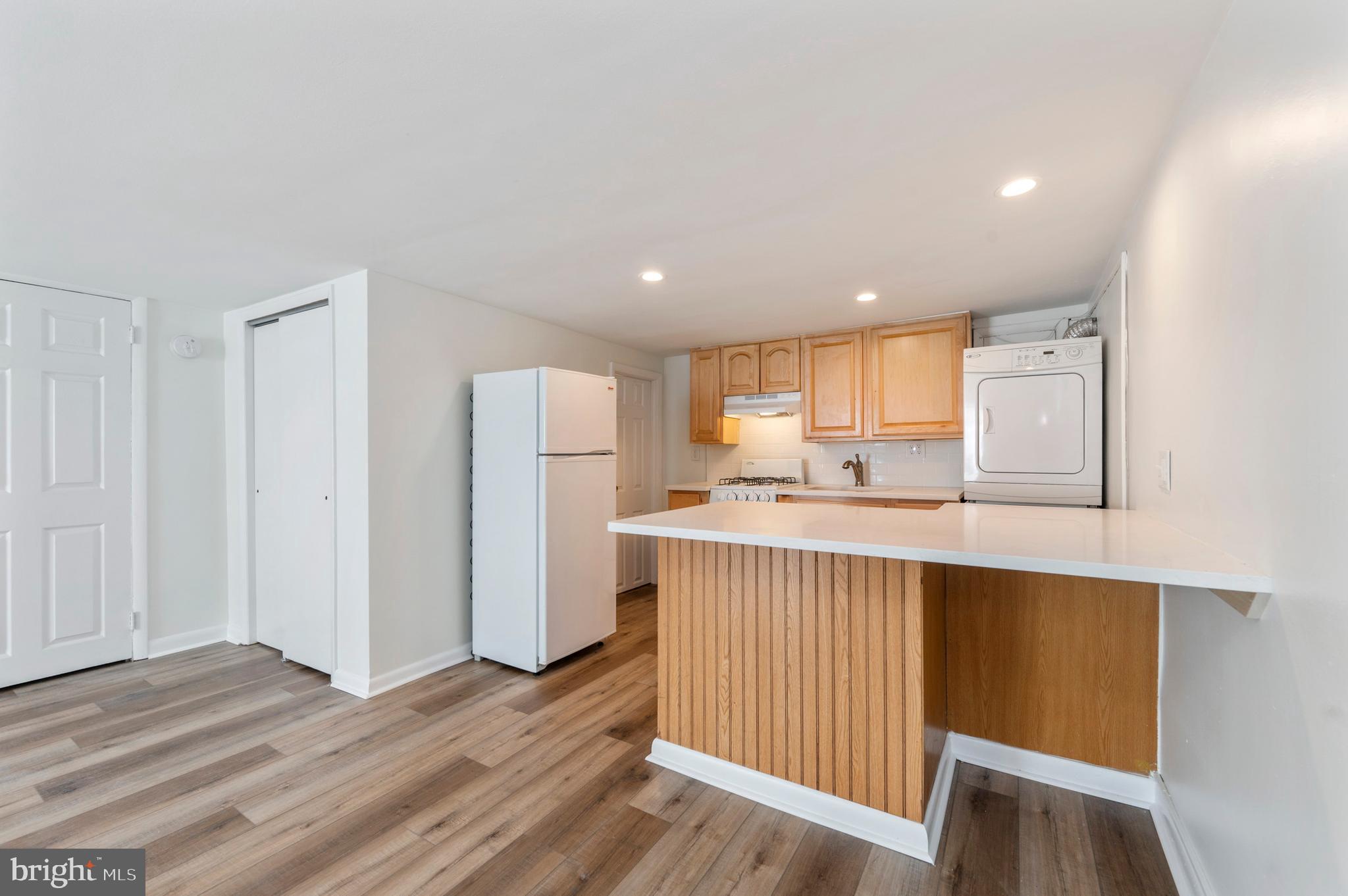 WASHINGTON SQ - Residential