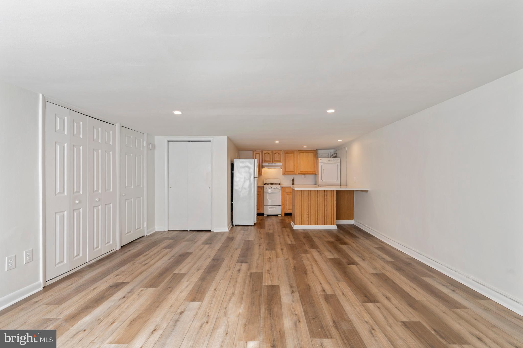 WASHINGTON SQ - Residential