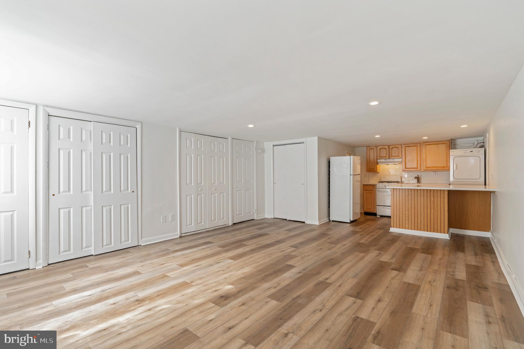 WASHINGTON SQ - Residential