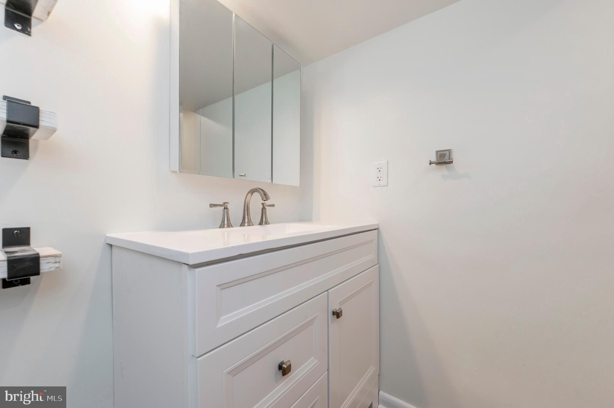 WASHINGTON SQ - Residential