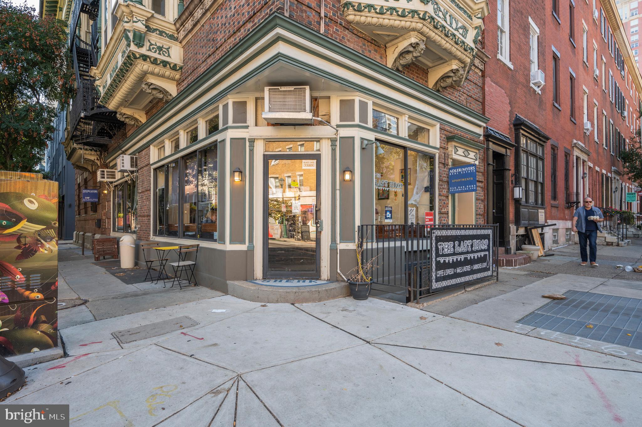 WASHINGTON SQ - Residential