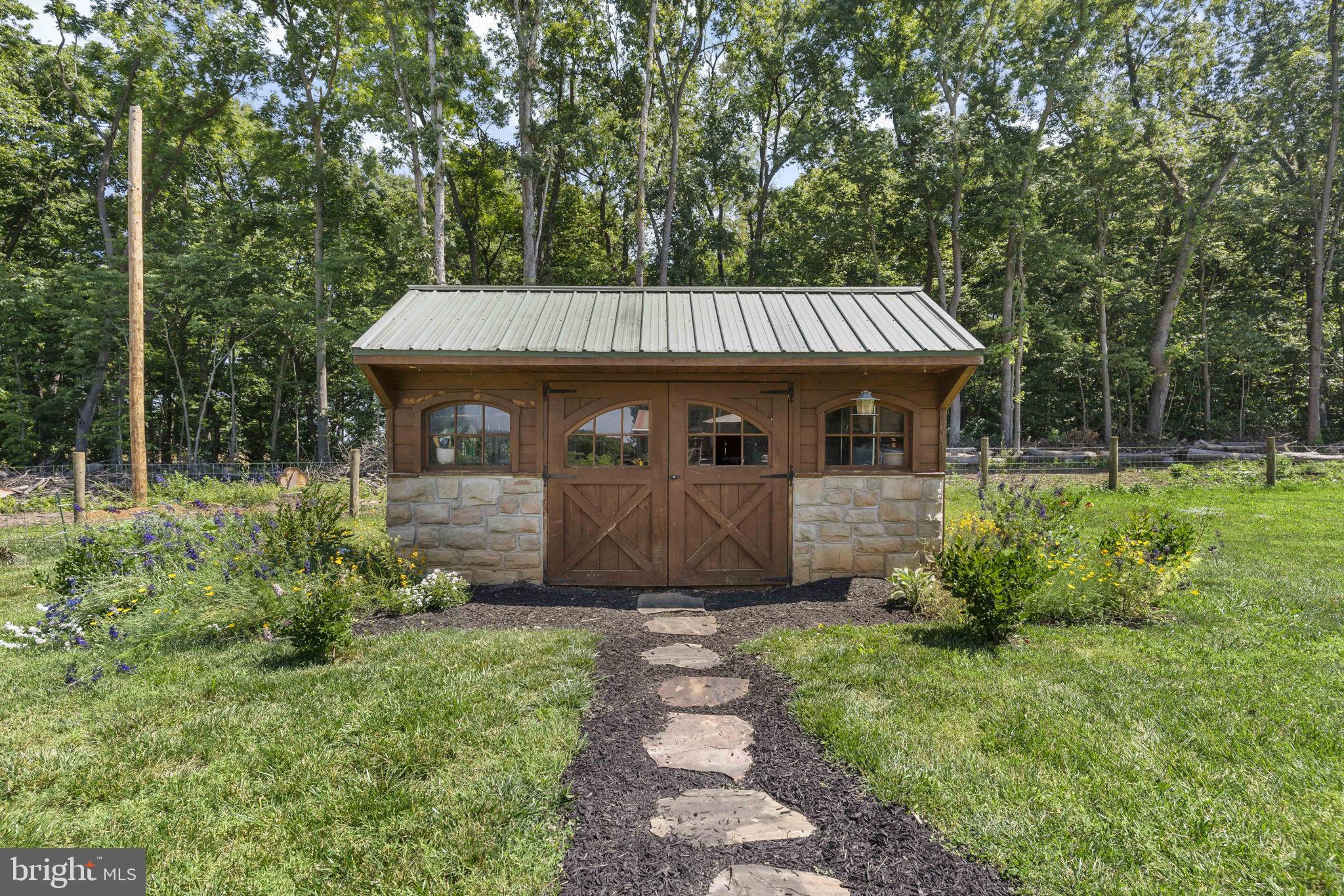 SWAN DALE FARMS - Residential