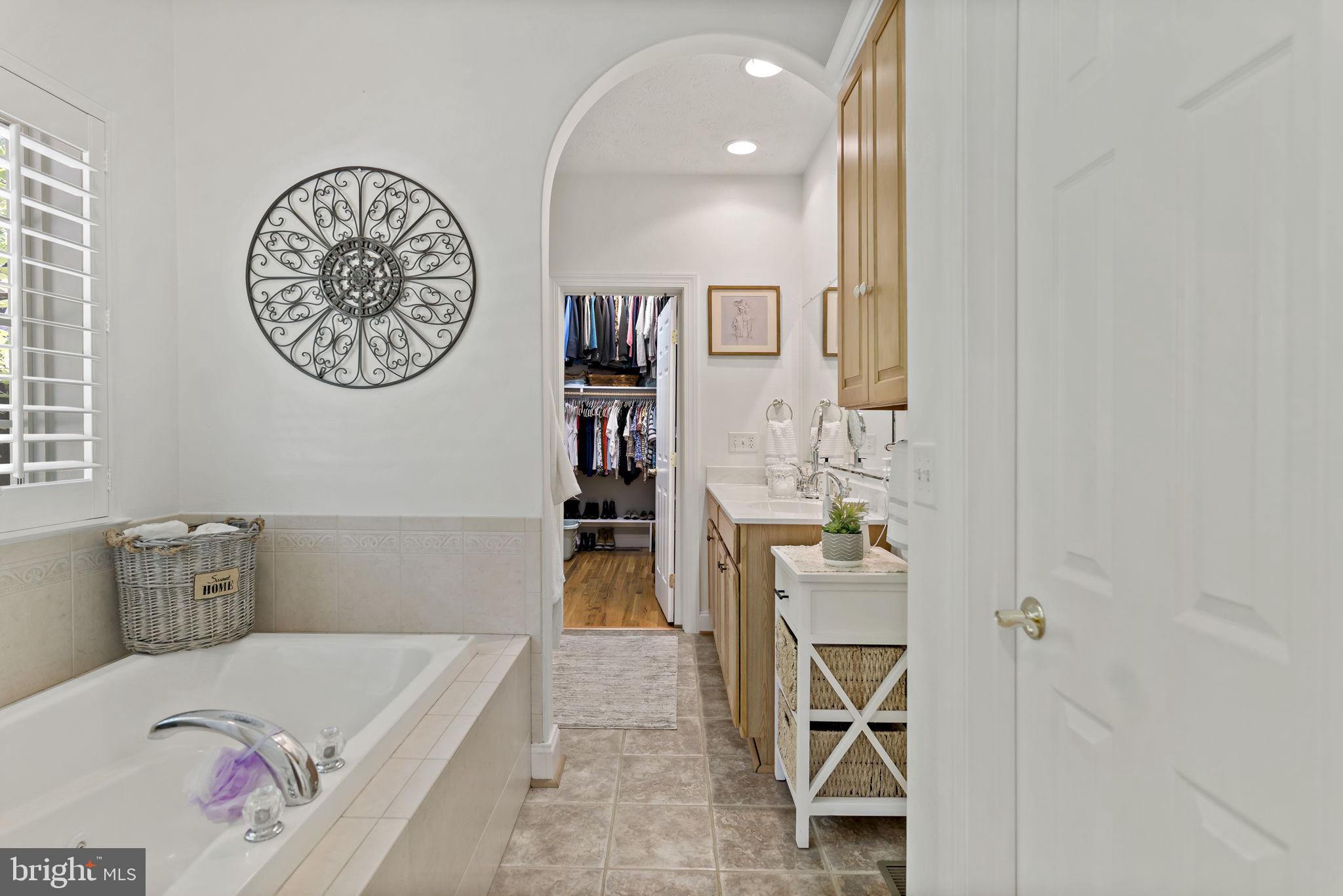 SWAN DALE FARMS - Residential