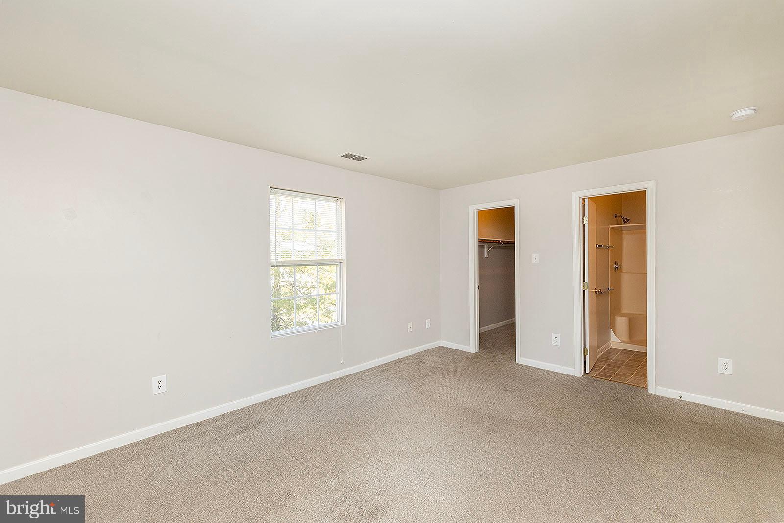 LAKESIDE - Residential Lease