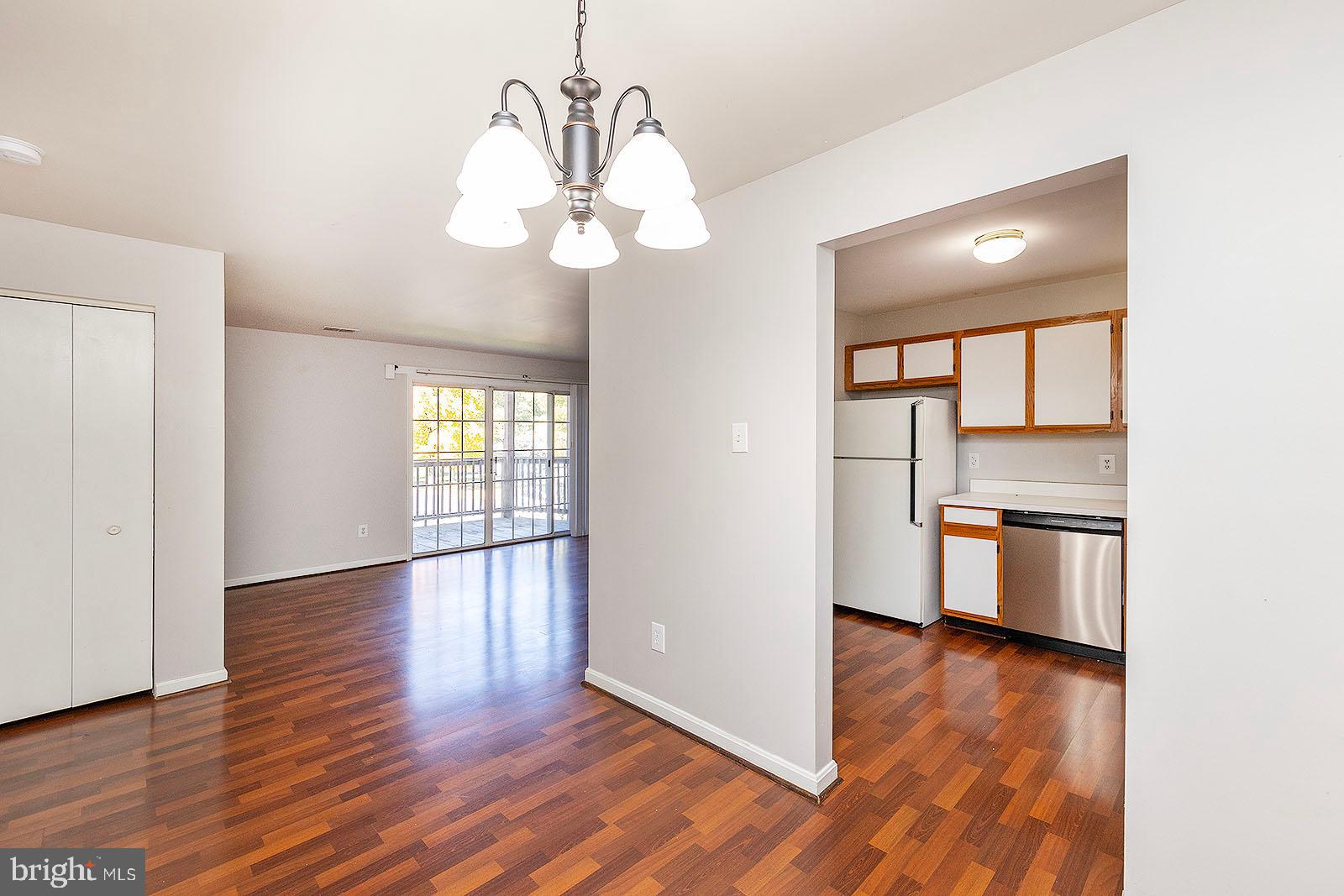 LAKESIDE - Residential Lease