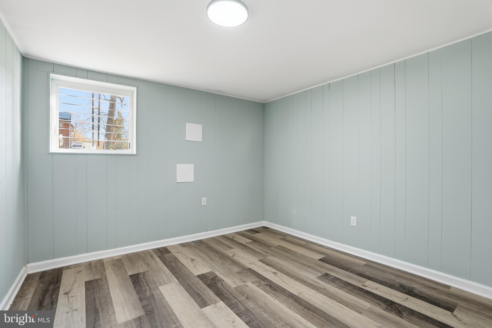 BARNABY VILLAGE - Residential