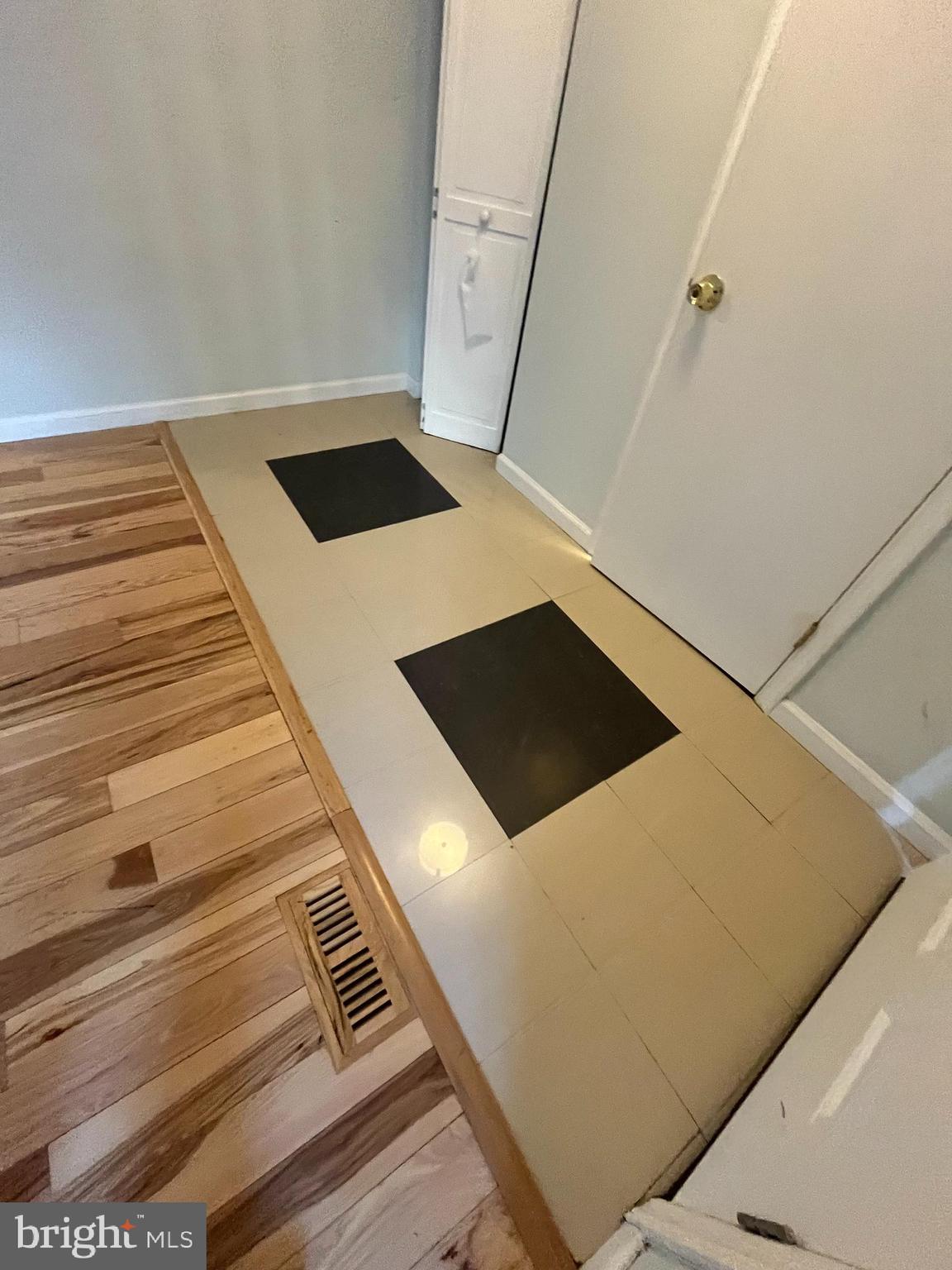 HARPERS CHOICE - Residential Lease