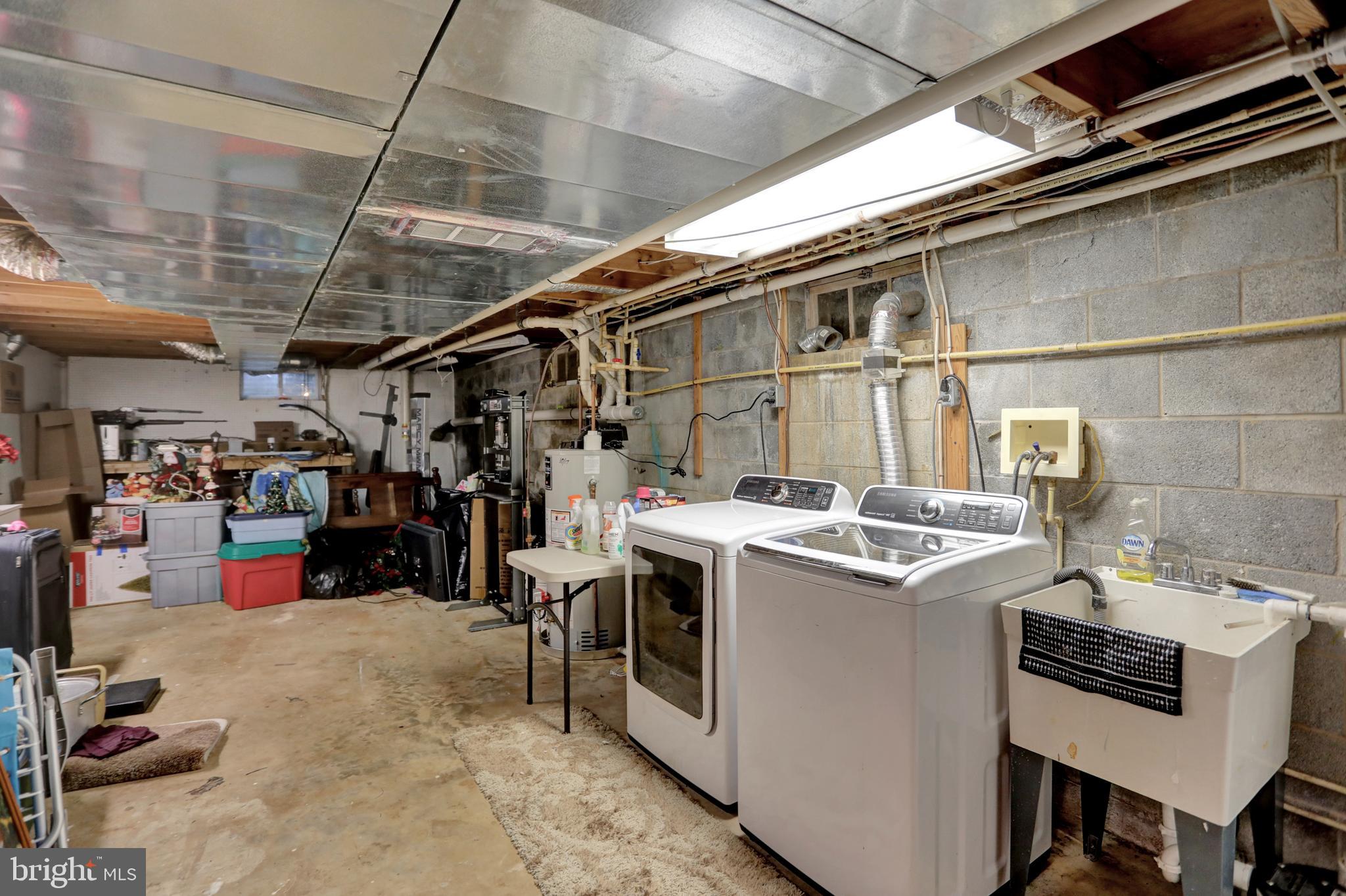 PARKTON - Residential Lease