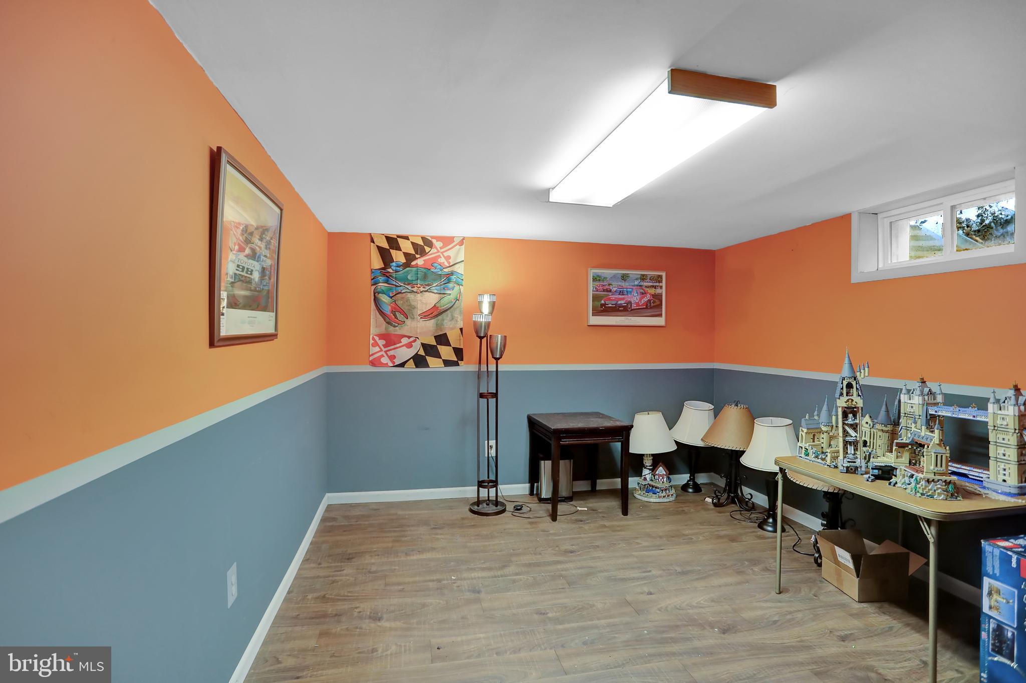 PARKTON - Residential Lease